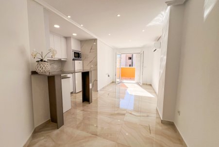 Apartment - Sale - Torrevieja - Torrevieja