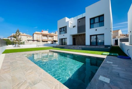 Chalet - Obra Nueva - Torrevieja - Torrevieja