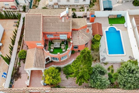 Chalet - Sale - Torrevieja - La Siesta