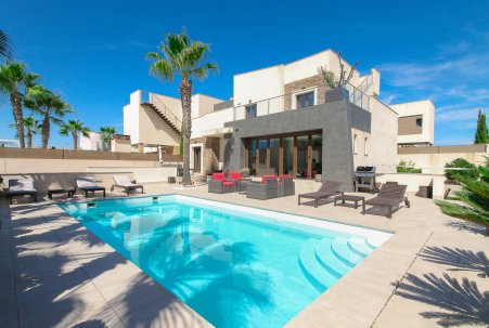 Chalet - Venta - Torrevieja - Aguas Nuevas