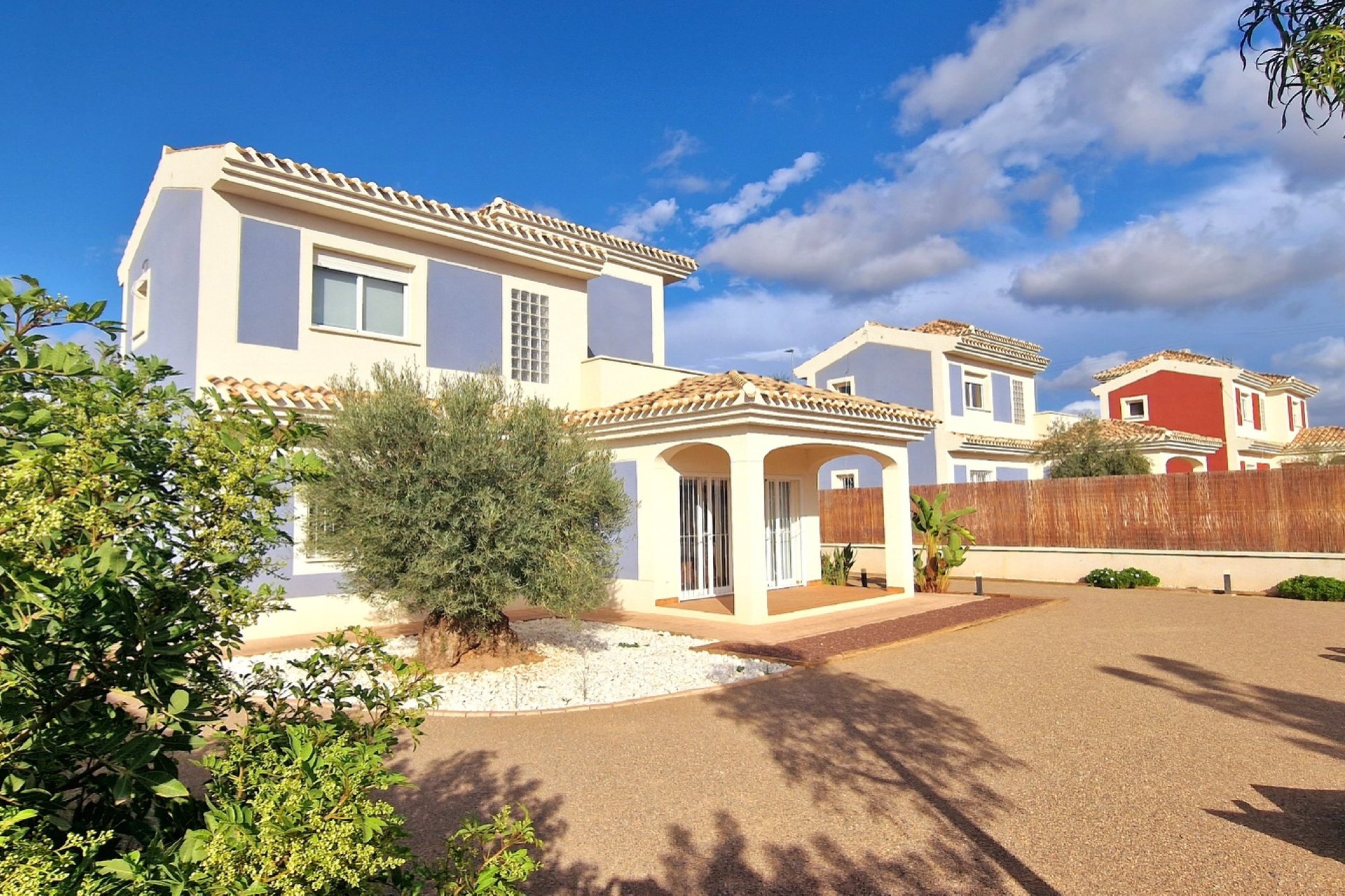 New Build - detached - Purias
