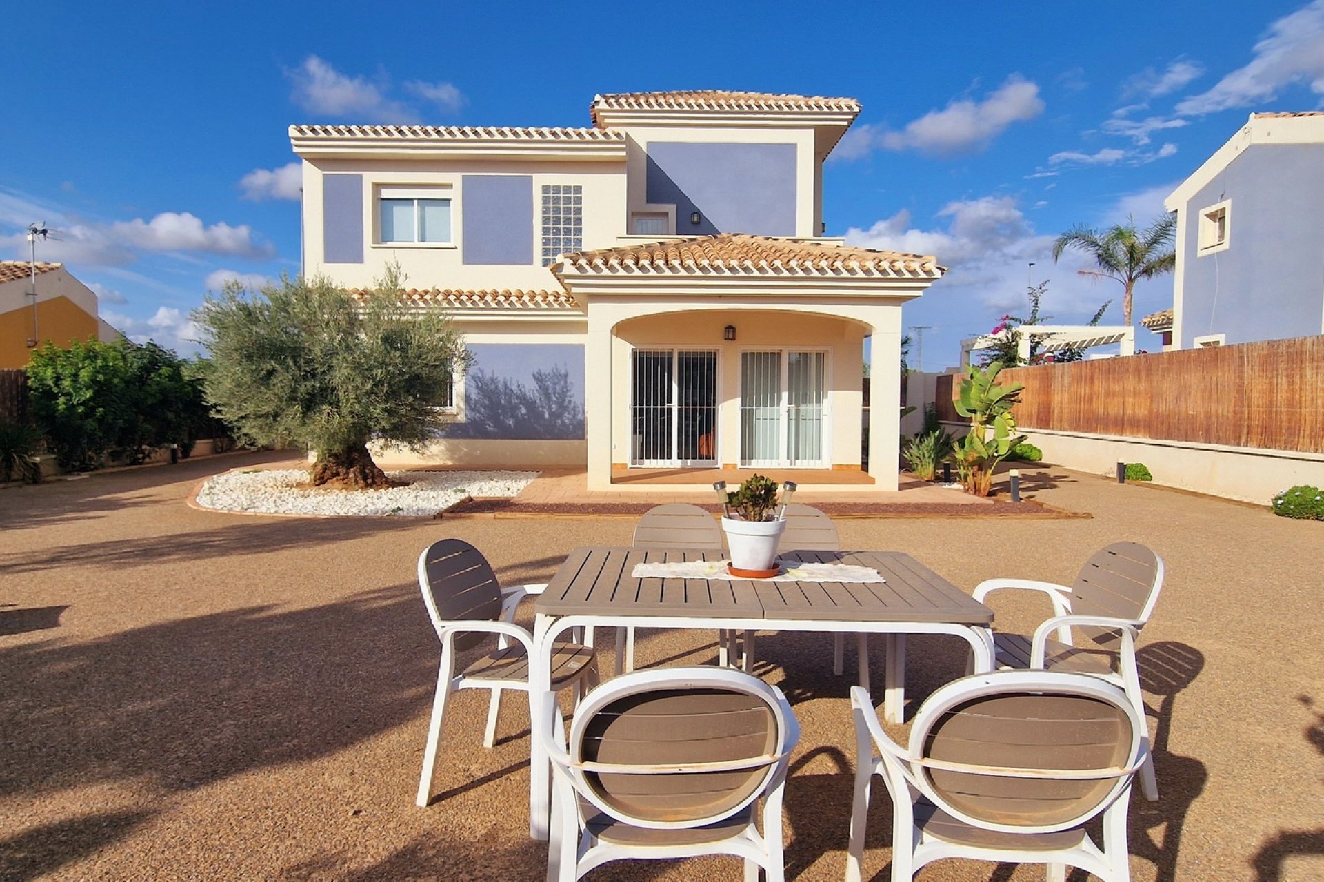 New Build - detached - Purias