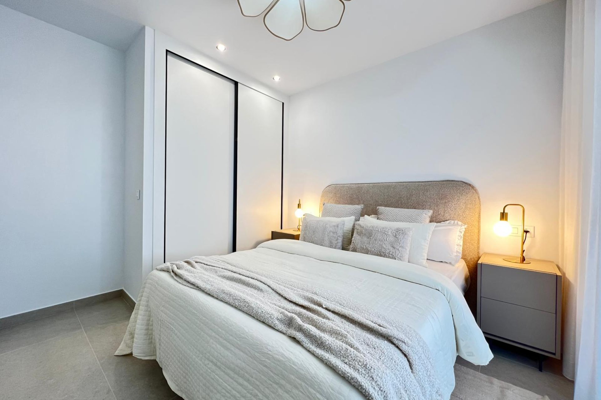 New Build - Stadthaus - Benferri