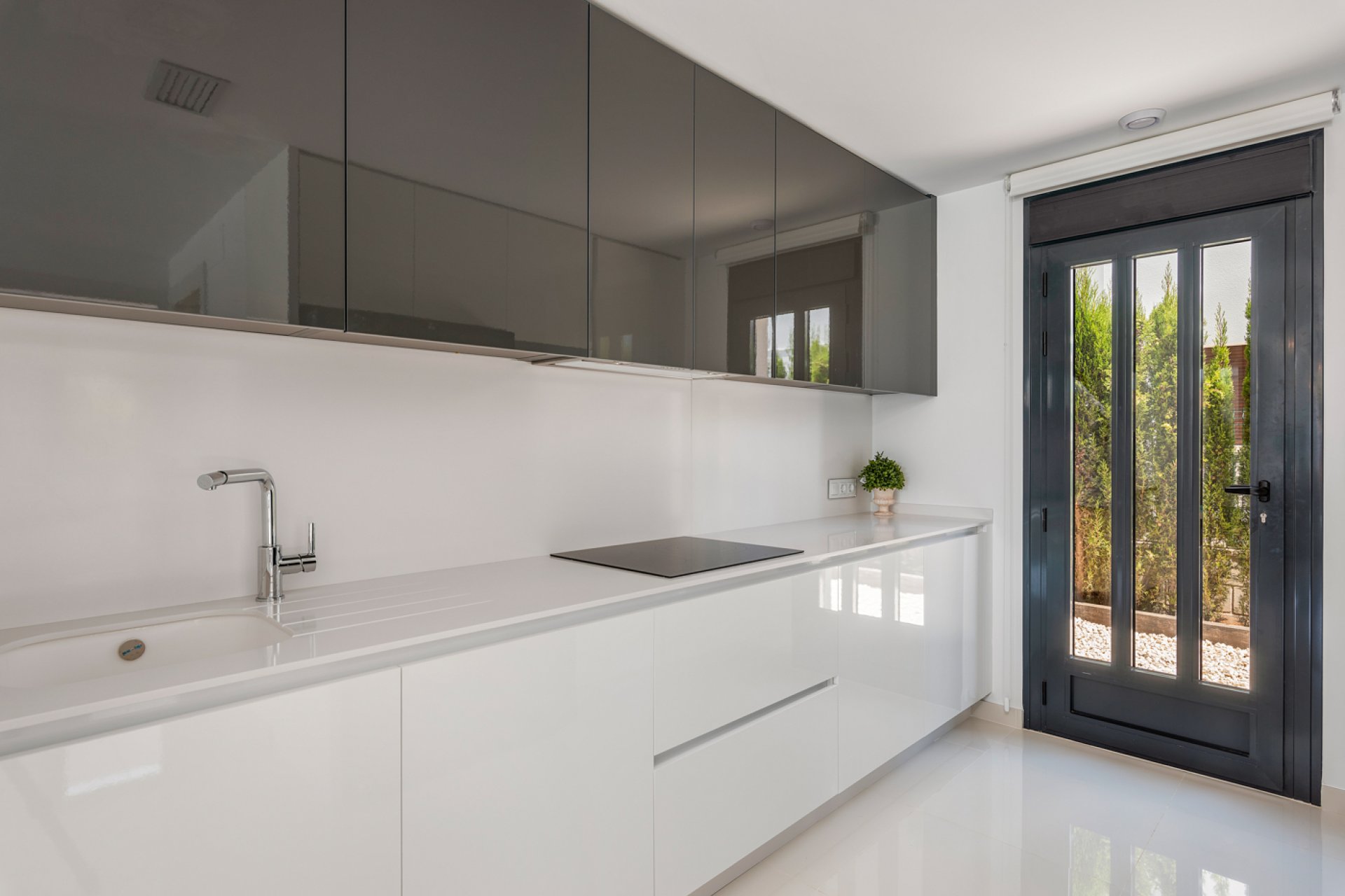 New Build - Villa - Playa Paraiso