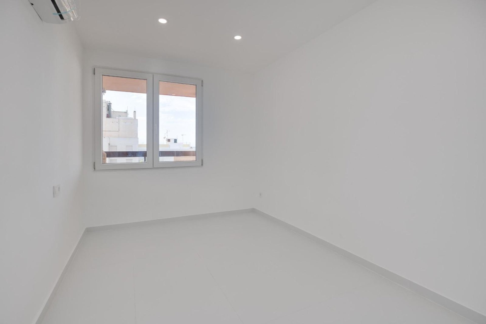 Prodej - Apartamento - Torrevieja - playa de los naufragos