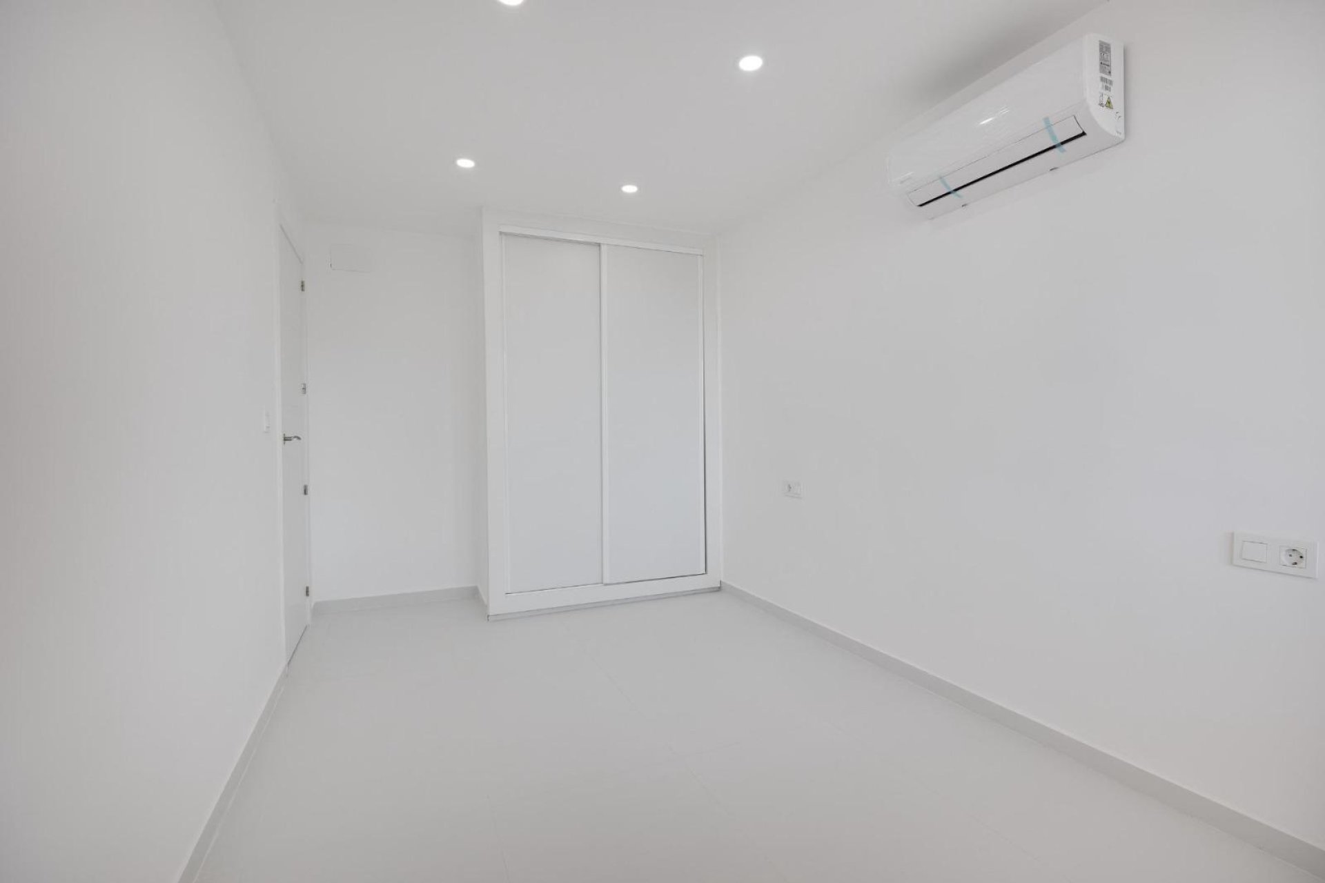 Prodej - Apartamento - Torrevieja - playa de los naufragos