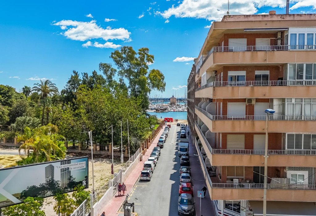 Prodej - Apartamento - Torrevieja - Playa del Acequión