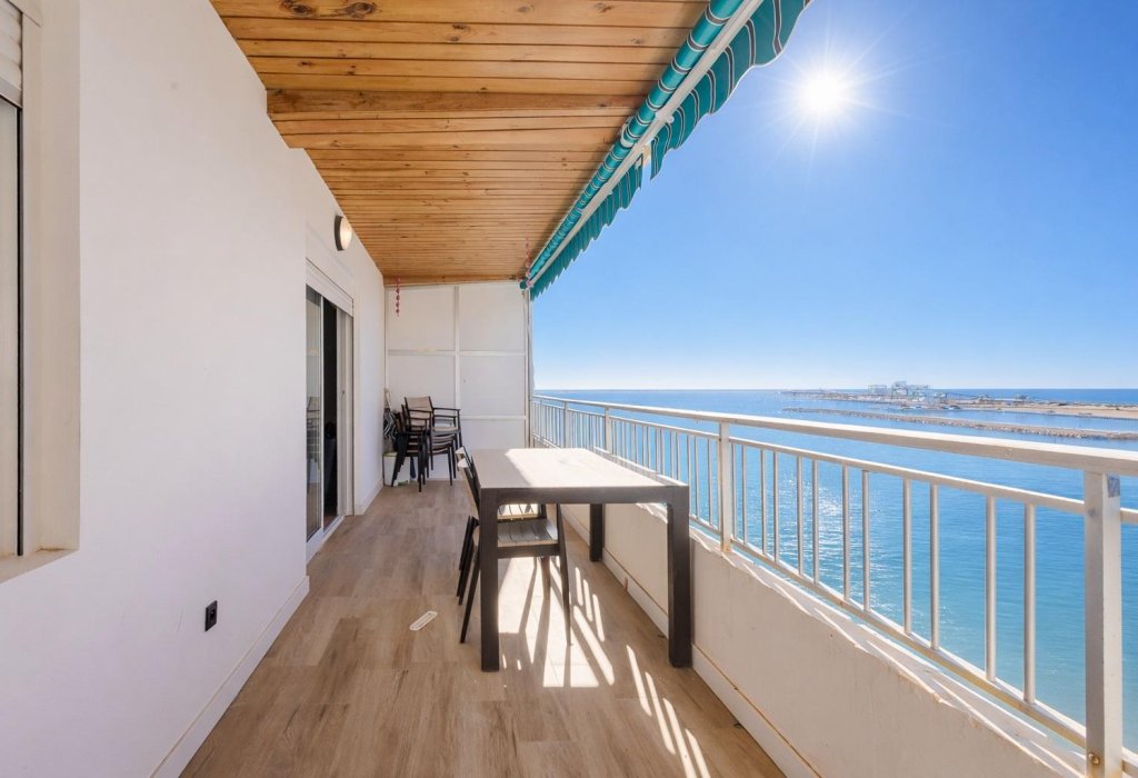 Prodej - Apartamento - Torrevieja - Playa del Acequión