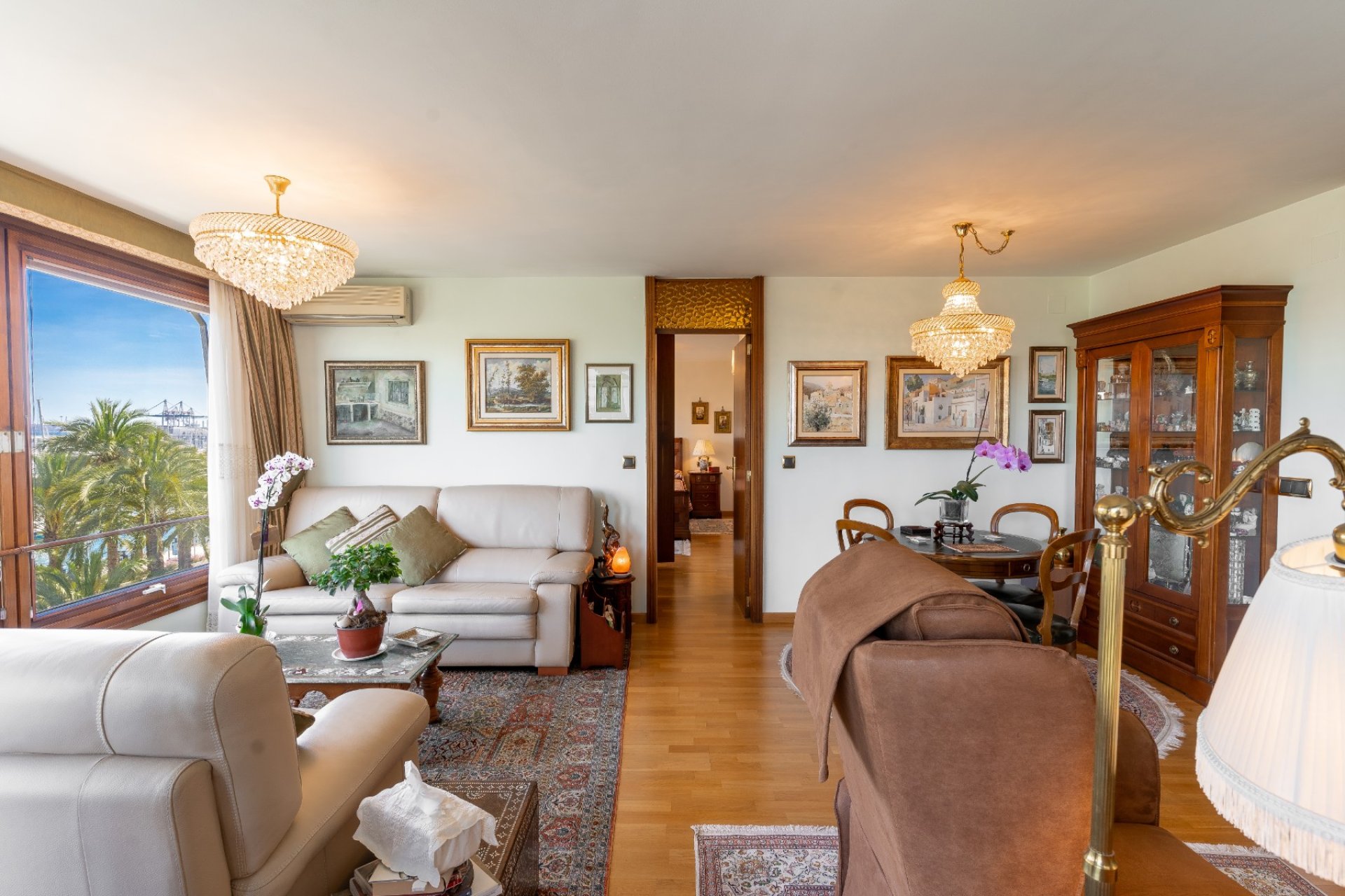 Prodej - Apartmán - Alicante - - Centro  -
