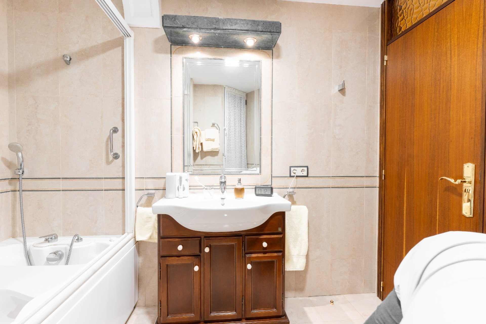 Prodej - Apartmán - Alicante - - Centro  -