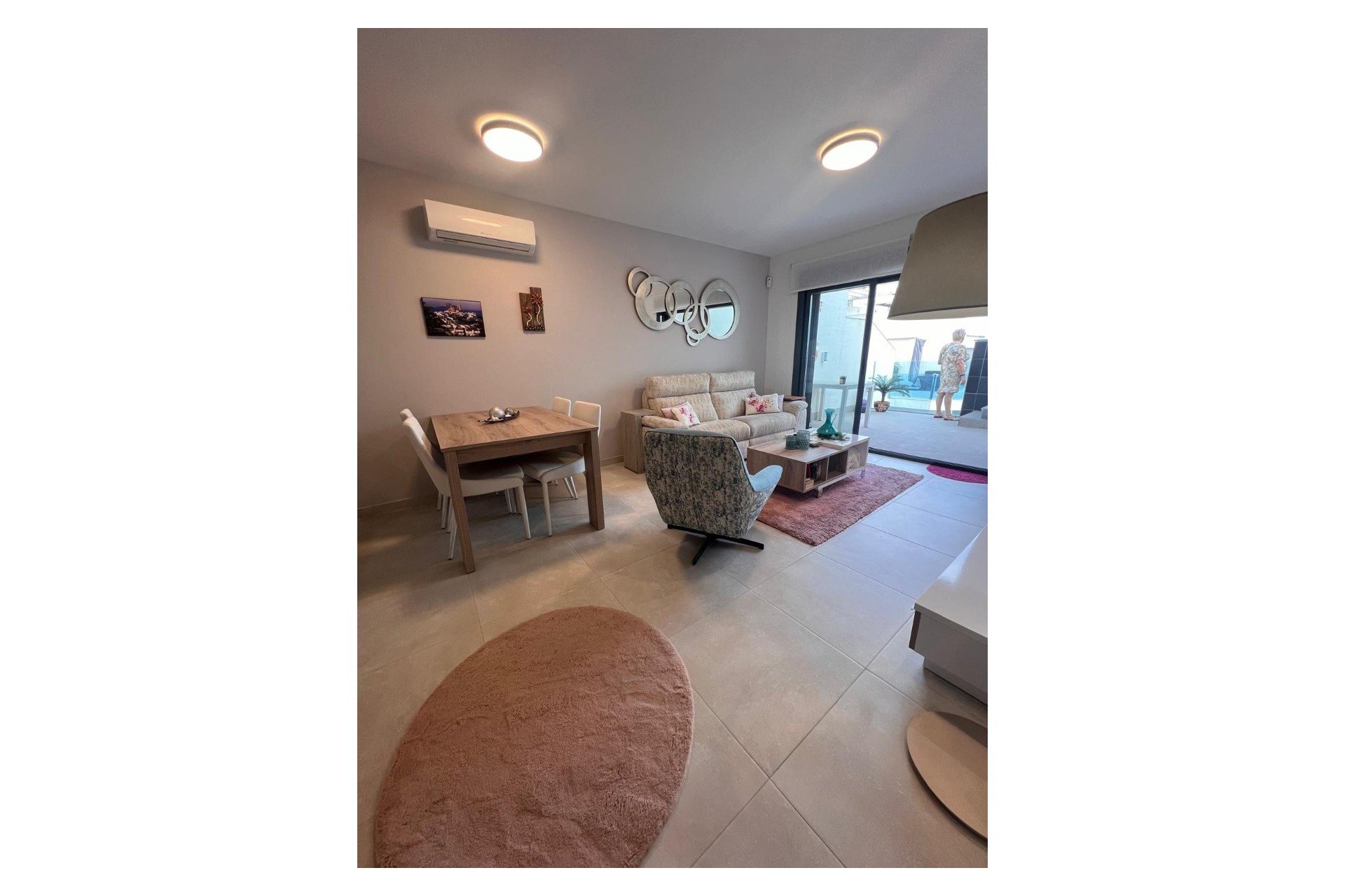 Prodej - Apartmán - Guardamar del Segura - Urbanizaciones