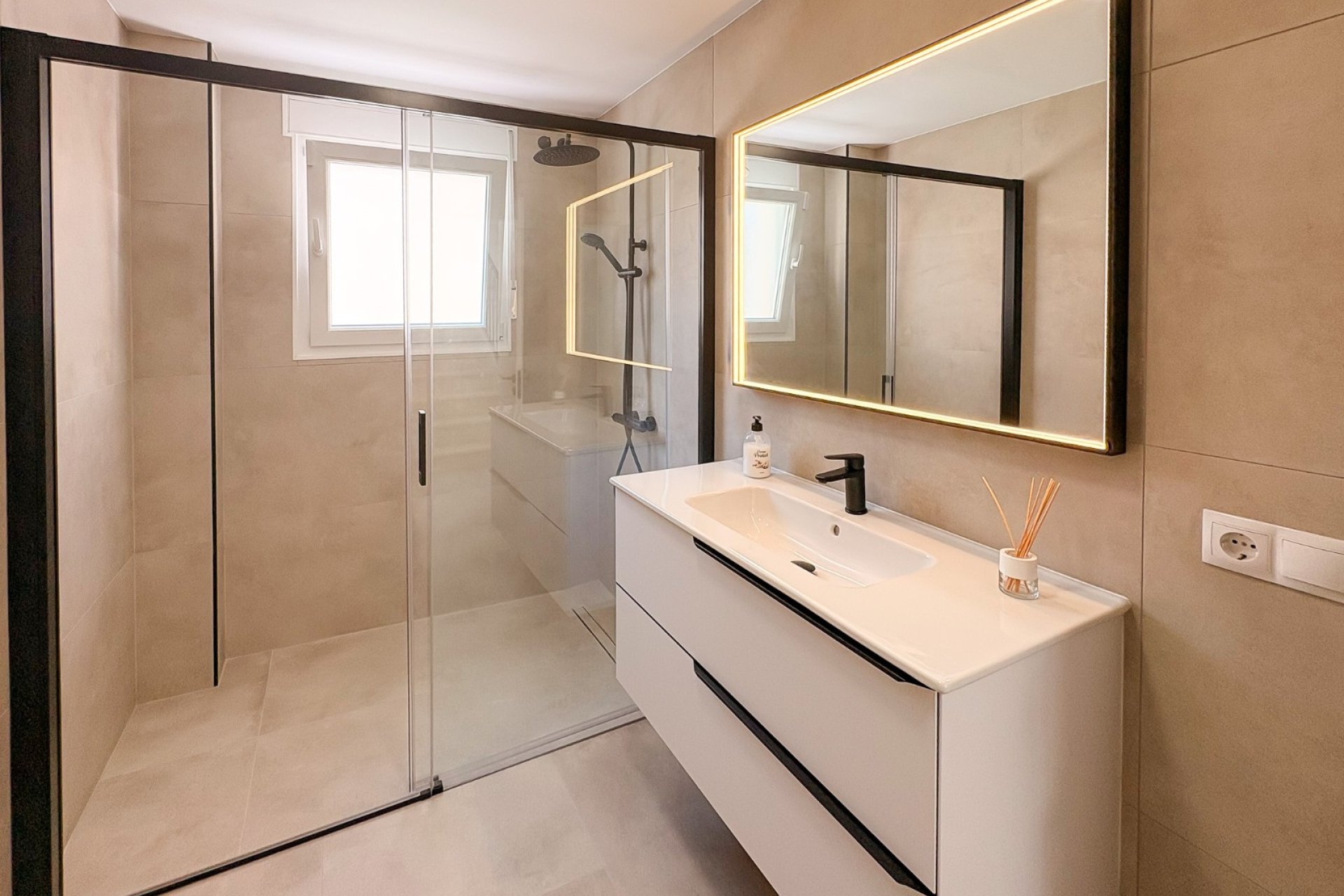 Prodej - Villa - El Campello - Pueblo Acantilado - Venta Lanuza