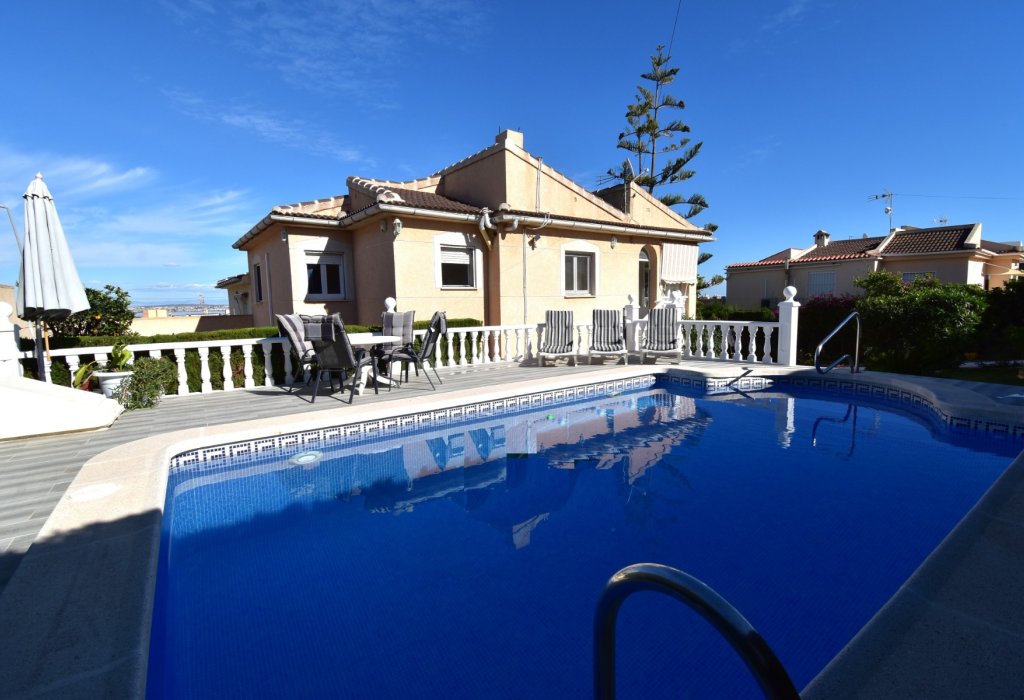 Prodej - Villa - Orihuela Costa - Los Balcones