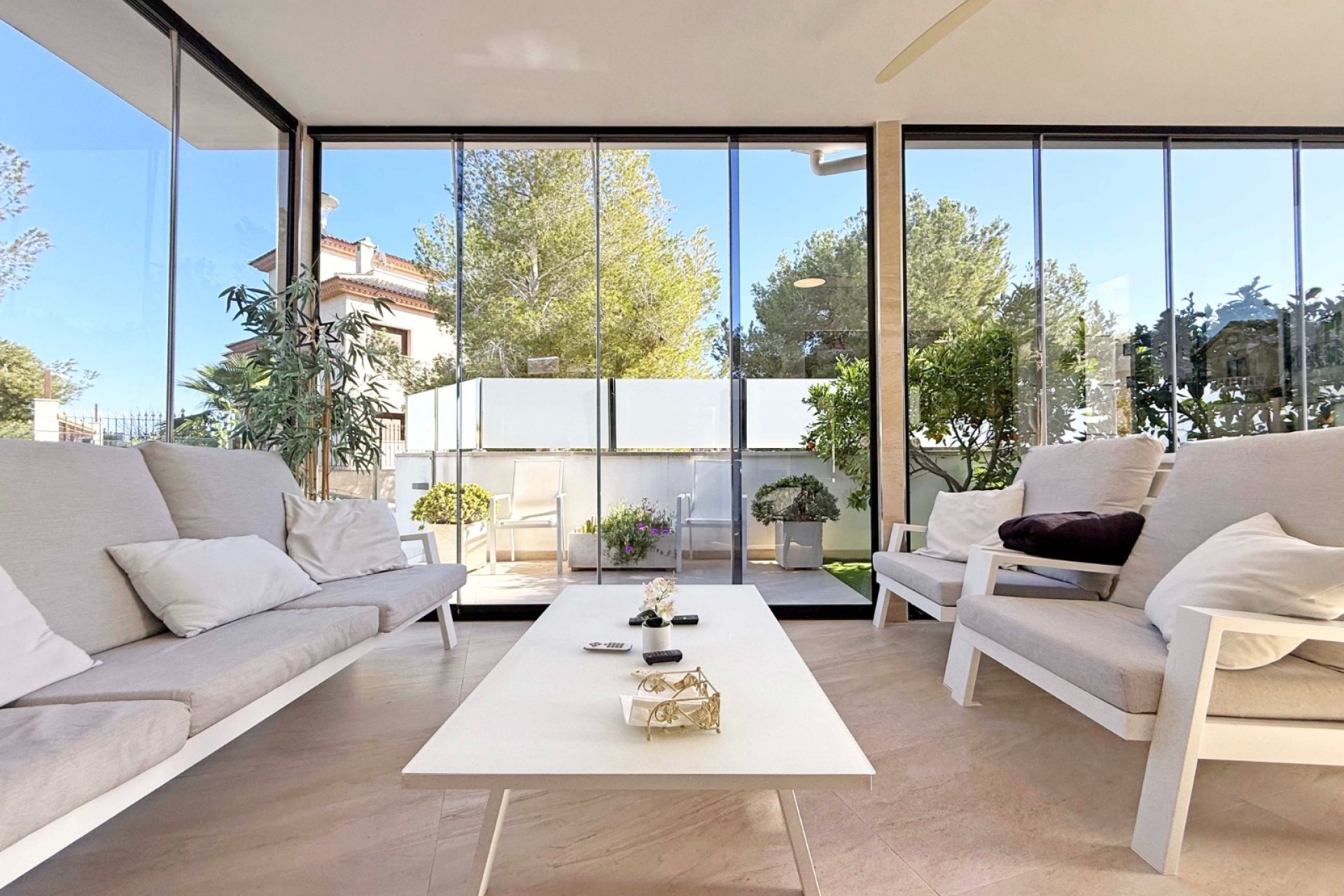 Prodej - Villa - Orihuela Costa - Villamartín