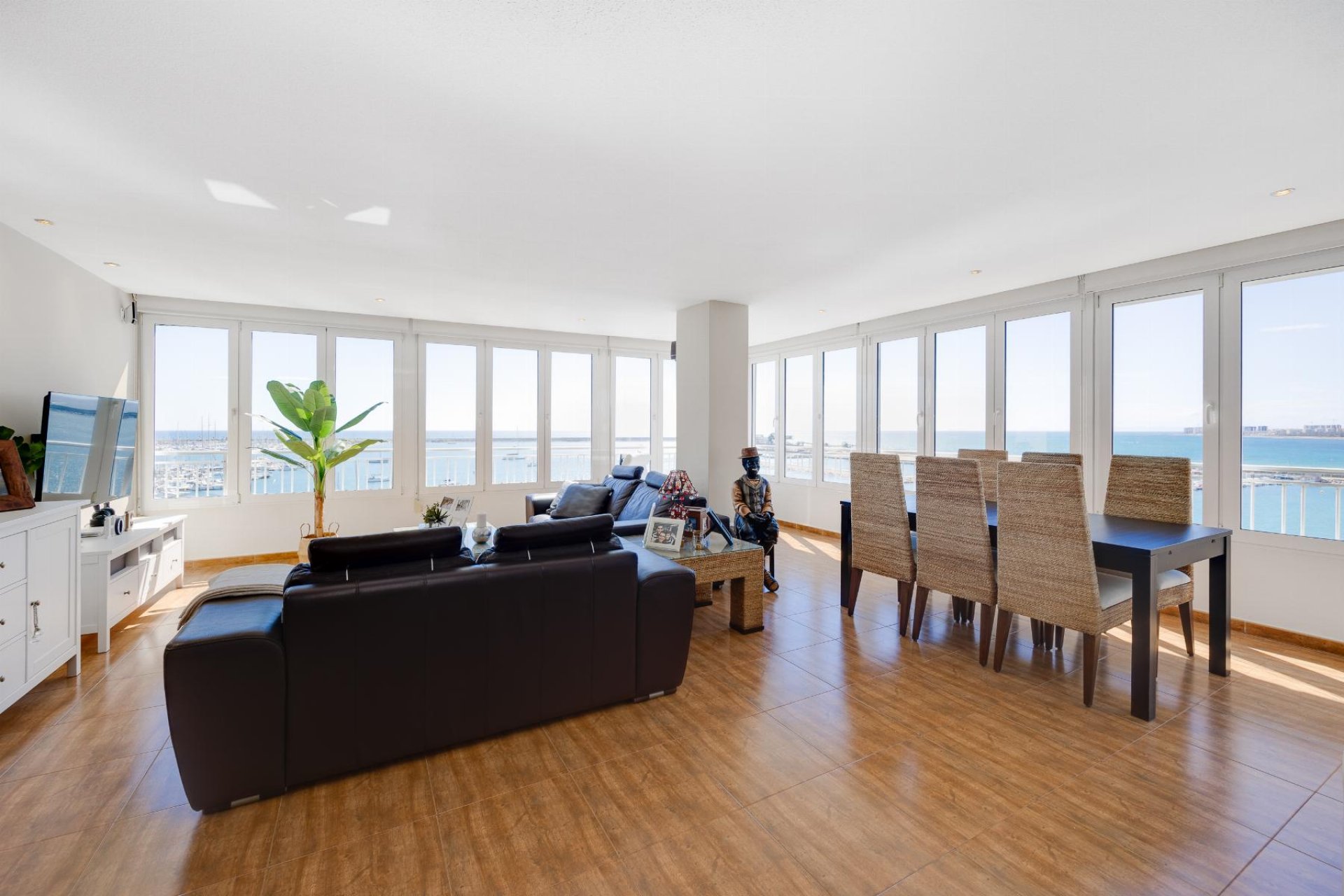 Sale - Apartamento - Torrevieja - Playa Acequion