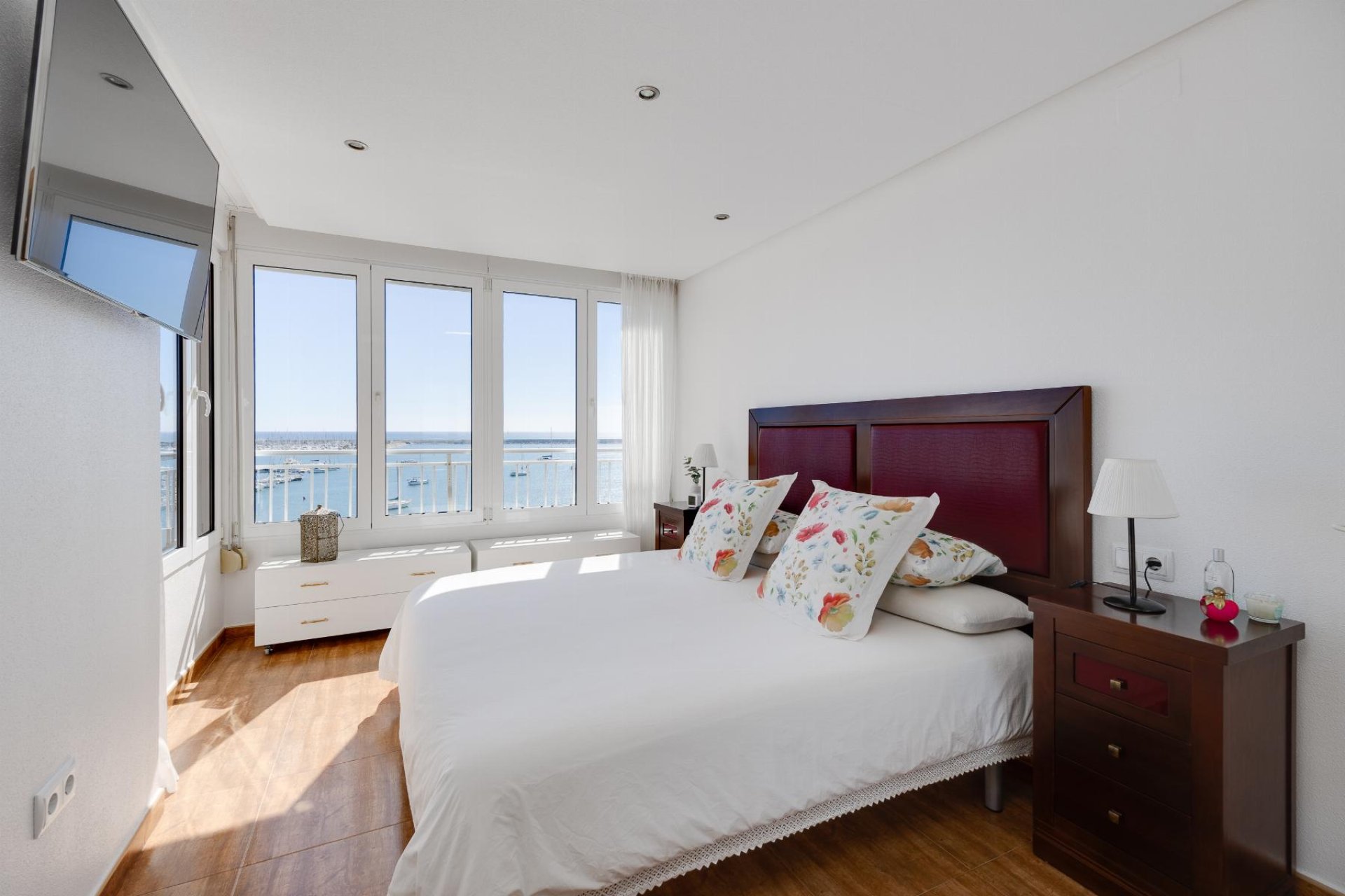 Sale - Apartamento - Torrevieja - Playa Acequion