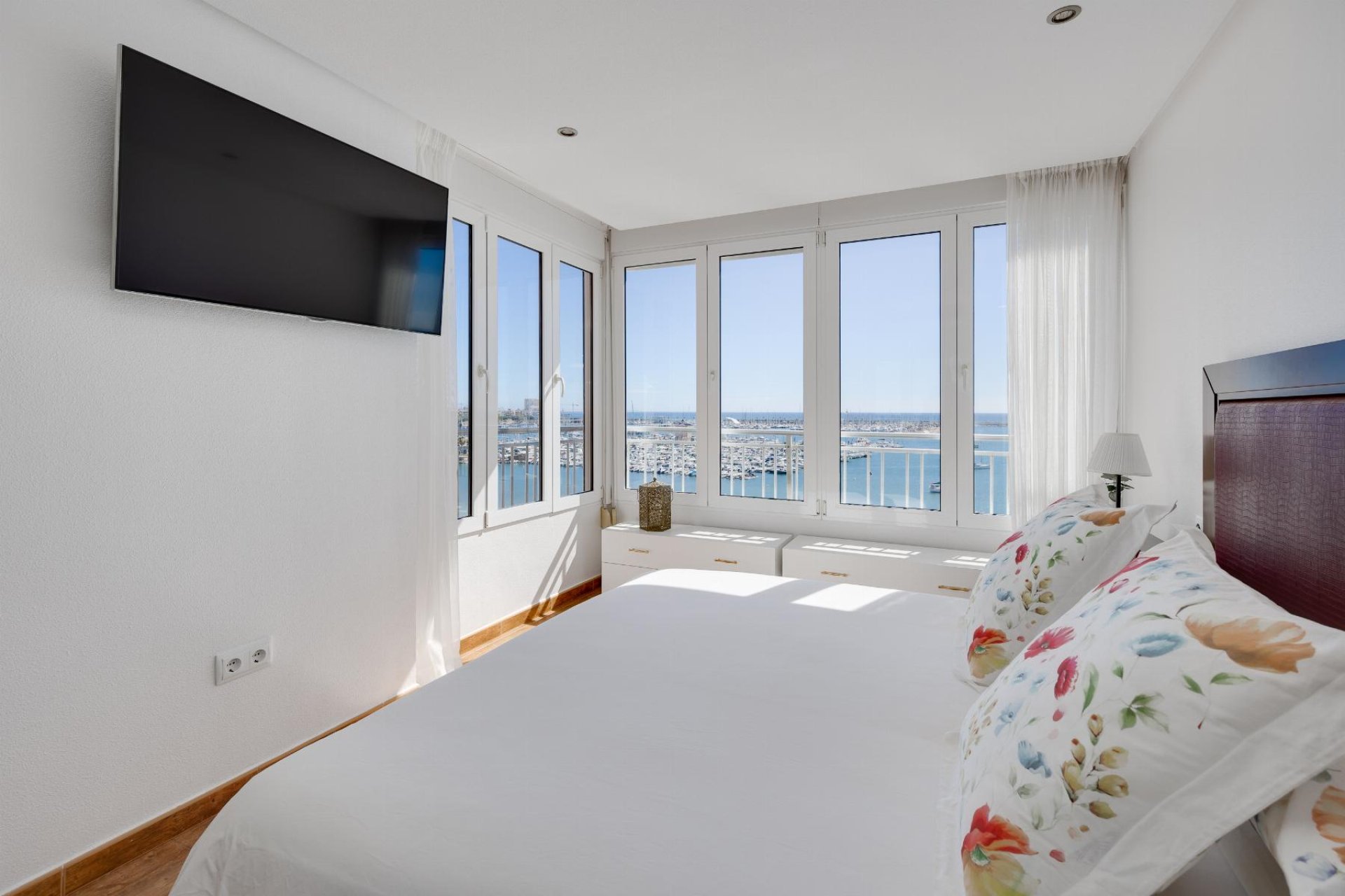 Sale - Apartamento - Torrevieja - Playa Acequion