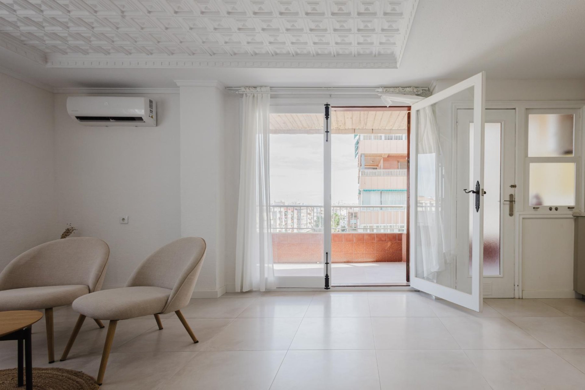 Sale - Apartamento - Torrevieja - Playa del Acequión