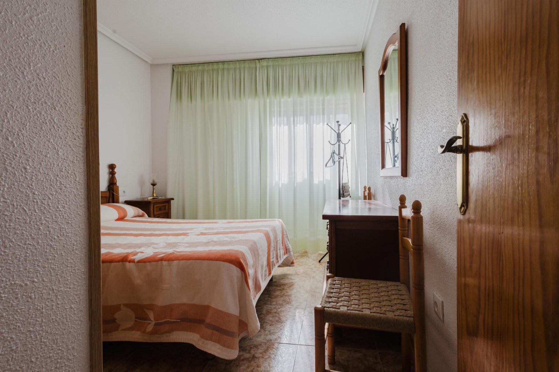 Sale - Apartamento - Torrevieja - Playa del Acequión