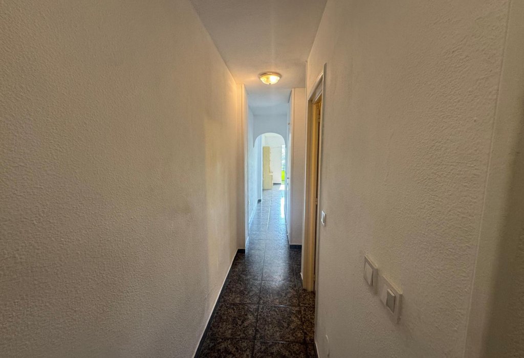 Sale - Apartamento - Torrevieja - Playa del Acequión