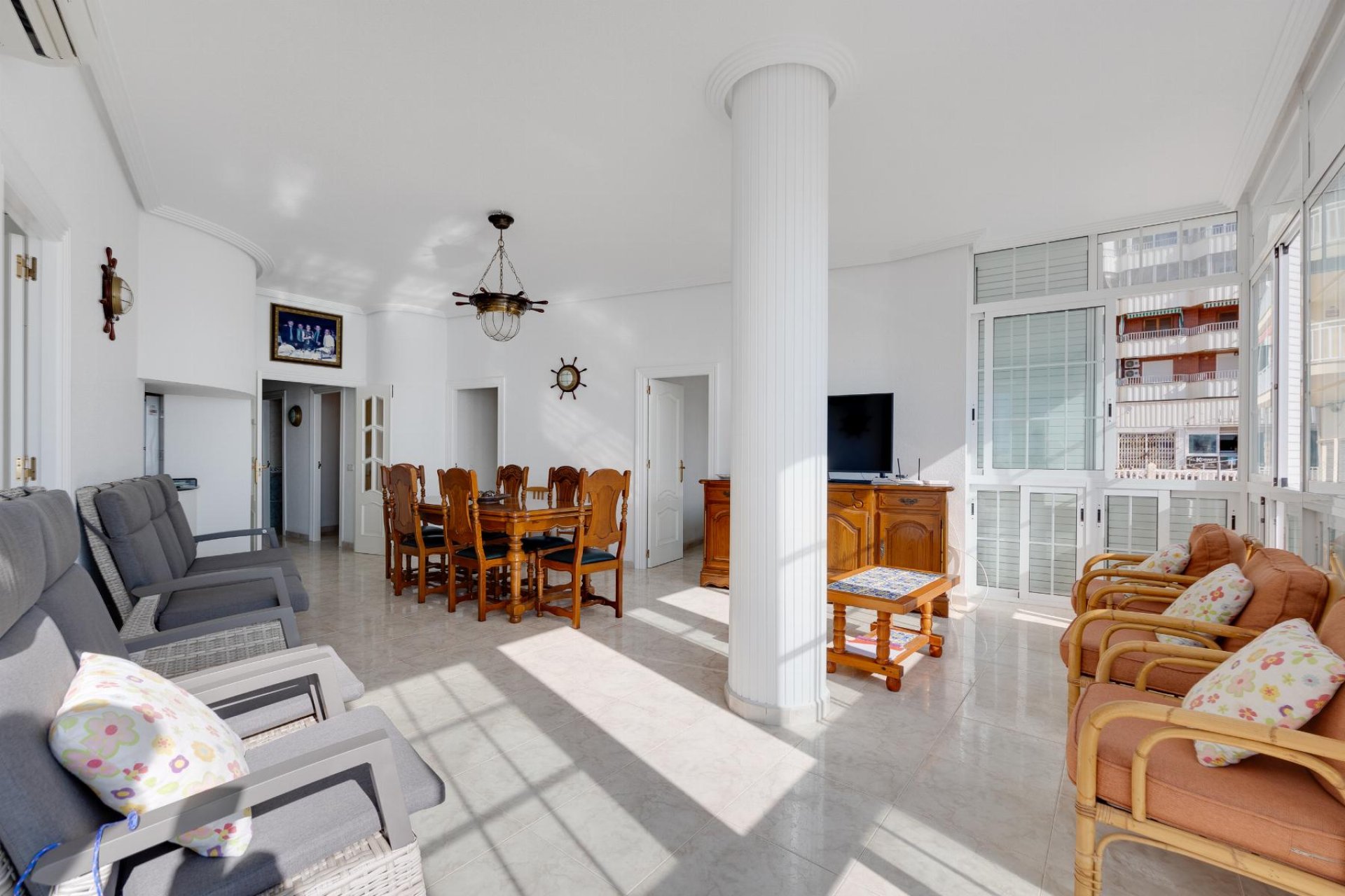 Sale - Apartamento - Torrevieja - Playa del Acequión