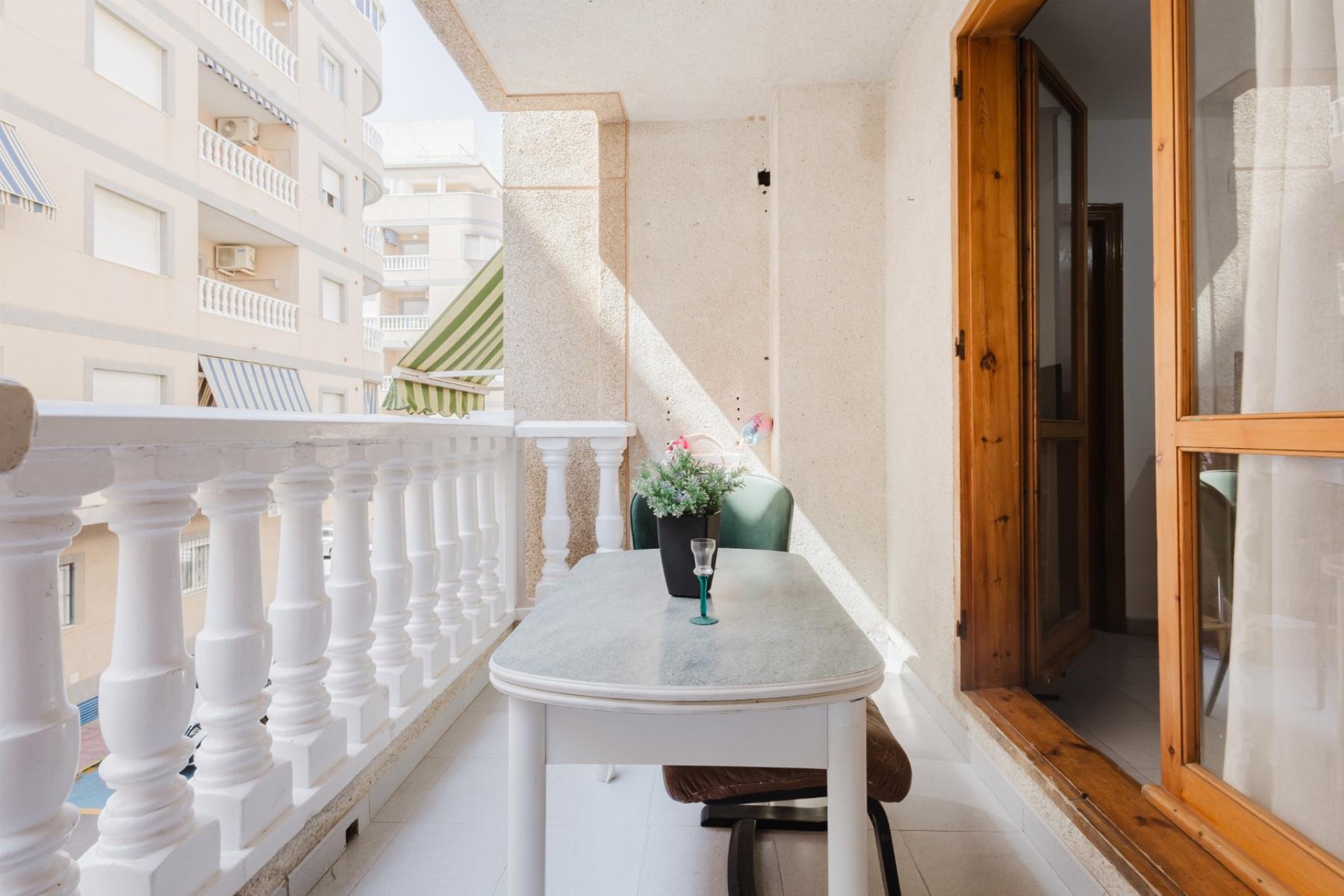 Sale - Apartamento - Torrevieja - Playa del Acequión