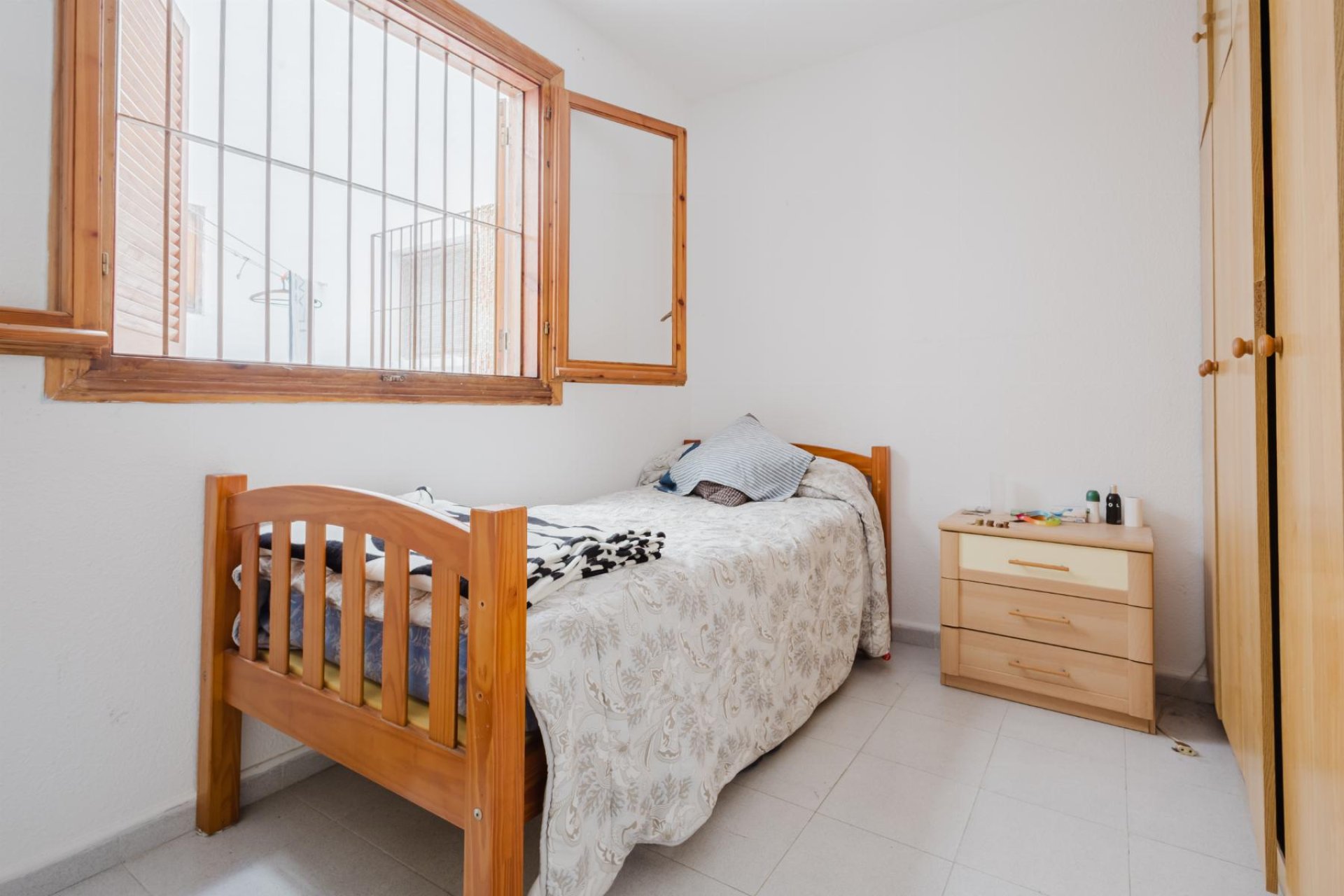 Sale - Apartamento - Torrevieja - Playa del Acequión