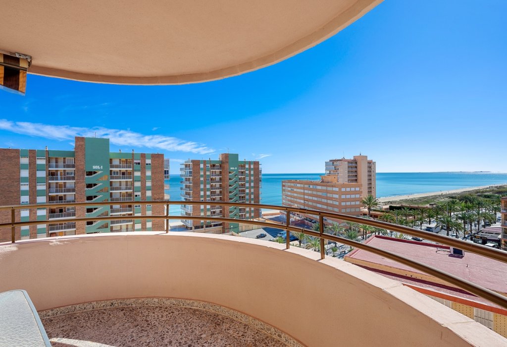 Sale - Apartment - Arenales del Sol - Segunda linea playa