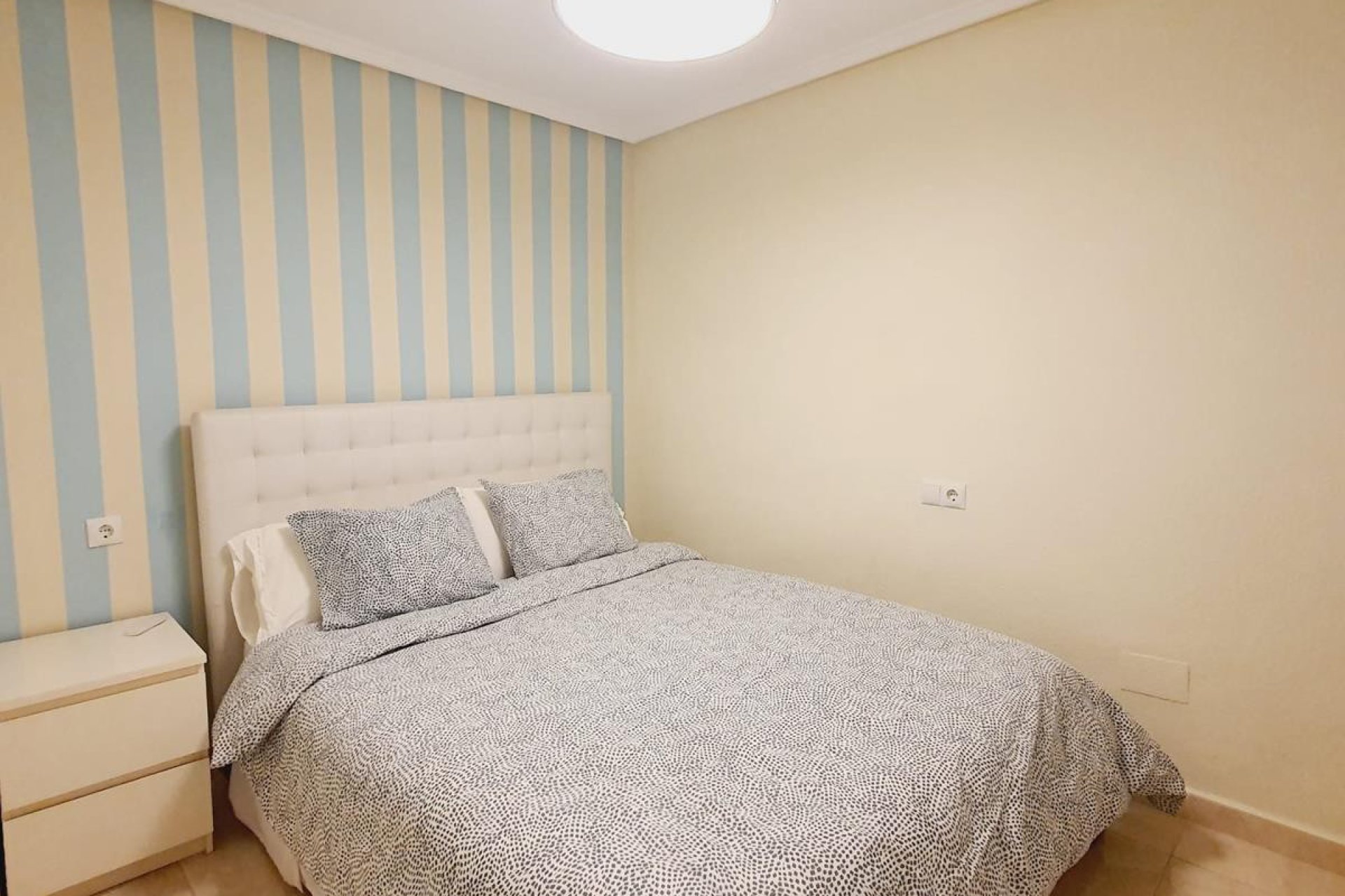 Sale - Apartment - Torrevieja - Center