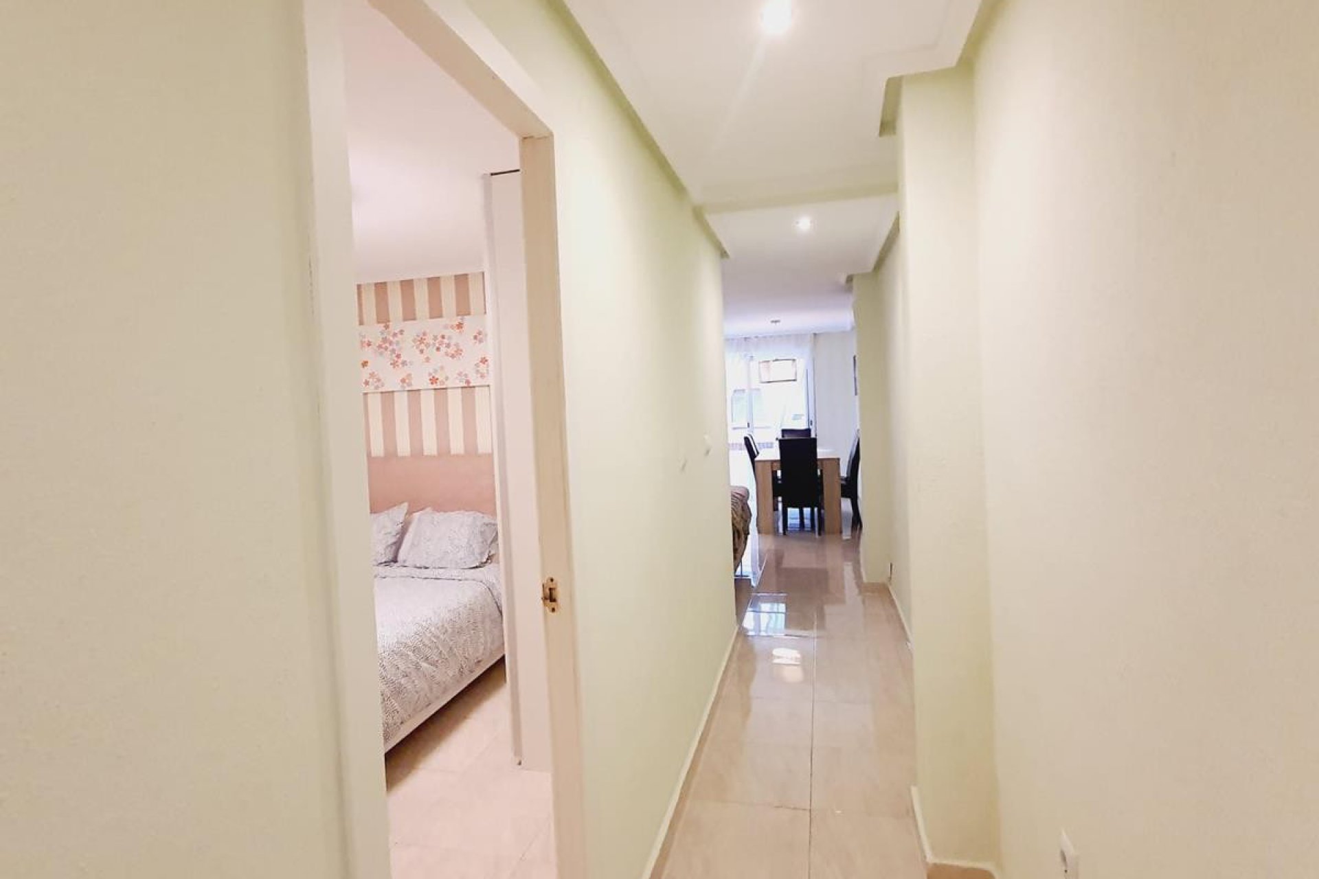 Sale - Apartment - Torrevieja - Centro