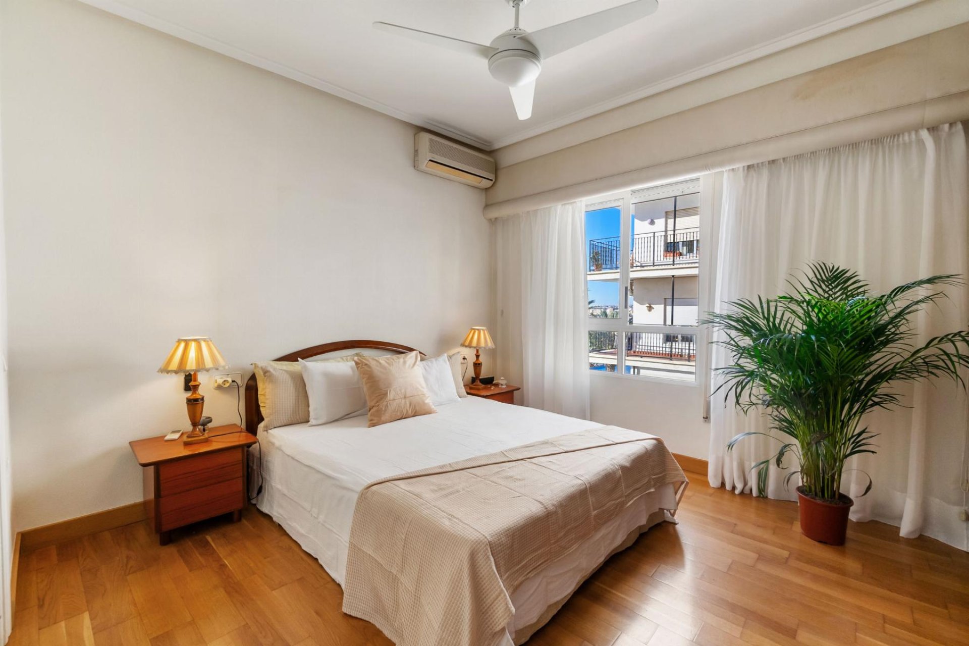 Sale - Apartment - Torrevieja - CLUB NAUTICO TORREVIEJA