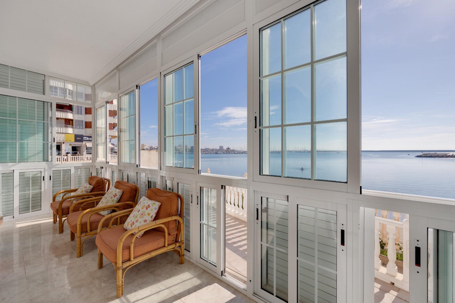 Sale - Apartment - Torrevieja - Playa del Acequión