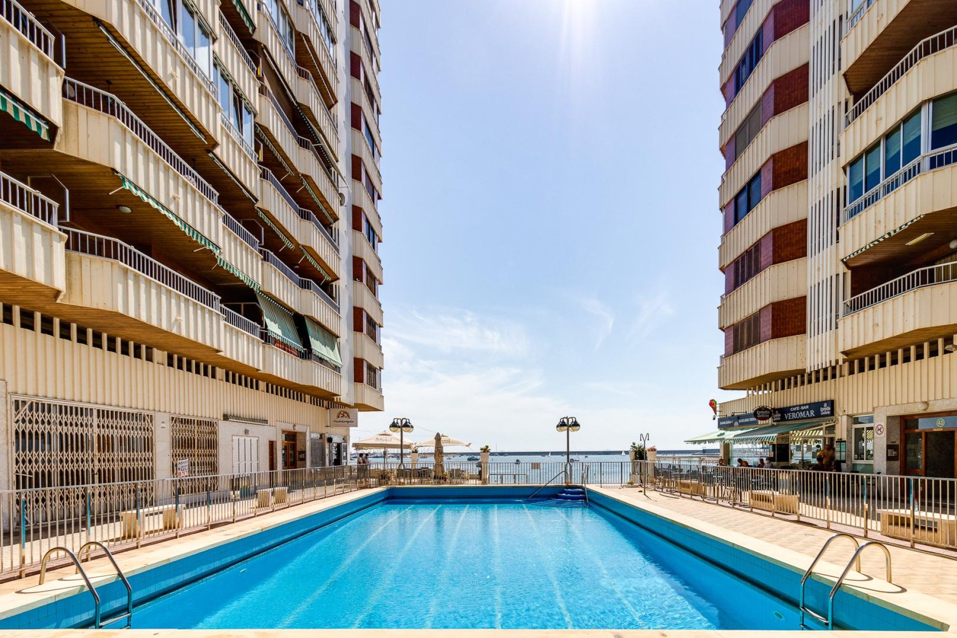 Sale - Apartment - Torrevieja - Playa del Acequión