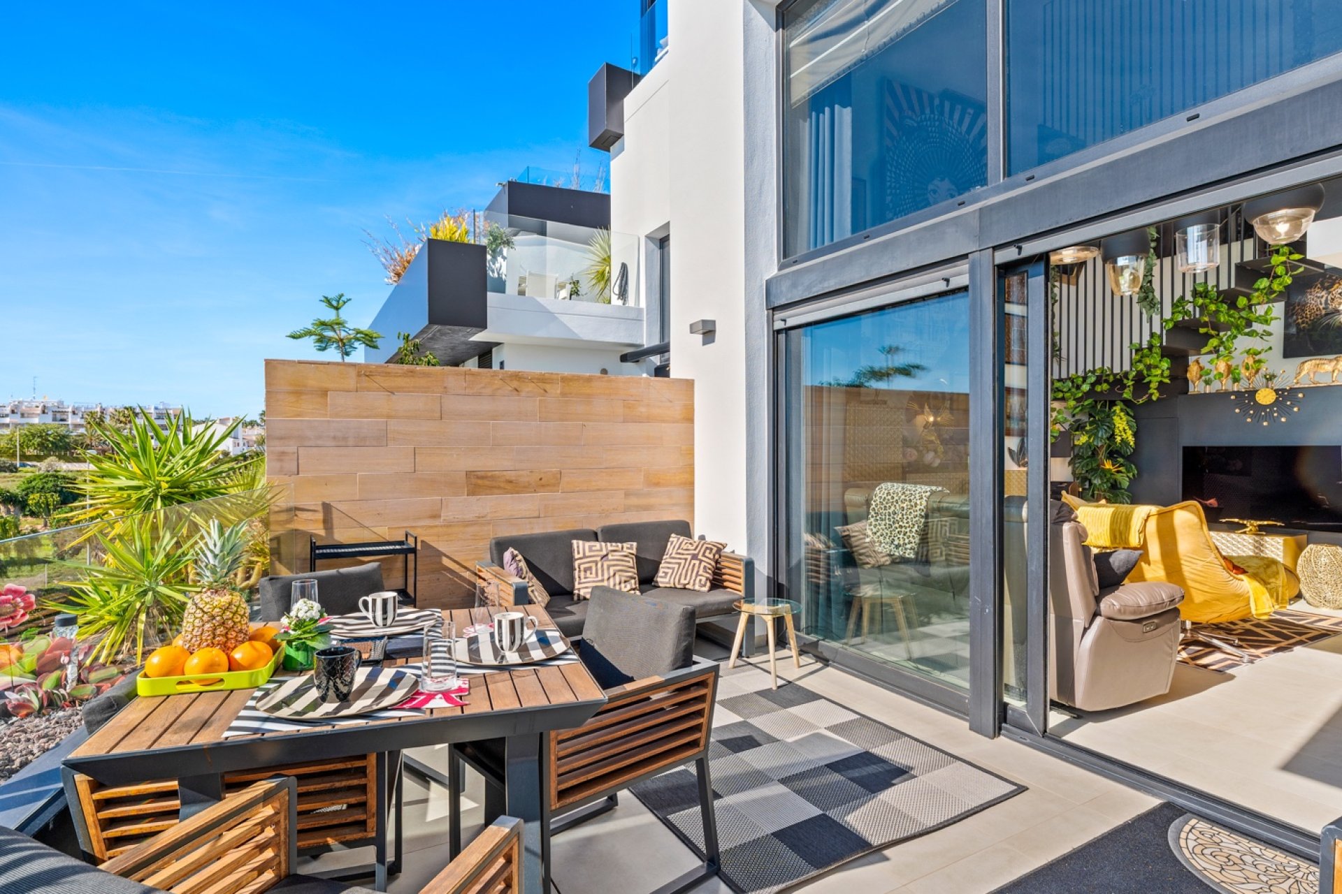 Sale - Apartment - Villamartín