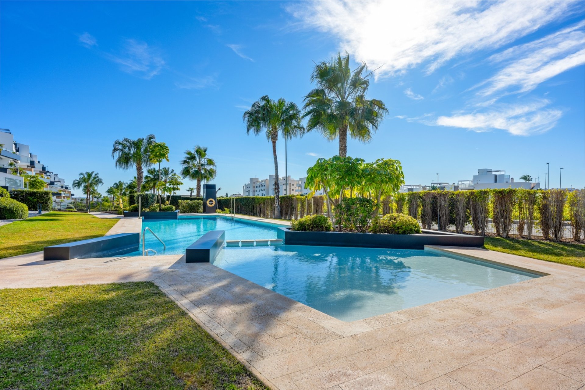 Sale - Apartment - Villamartín