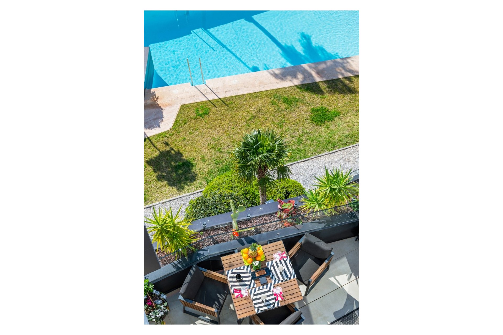 Sale - Apartment - Villamartín