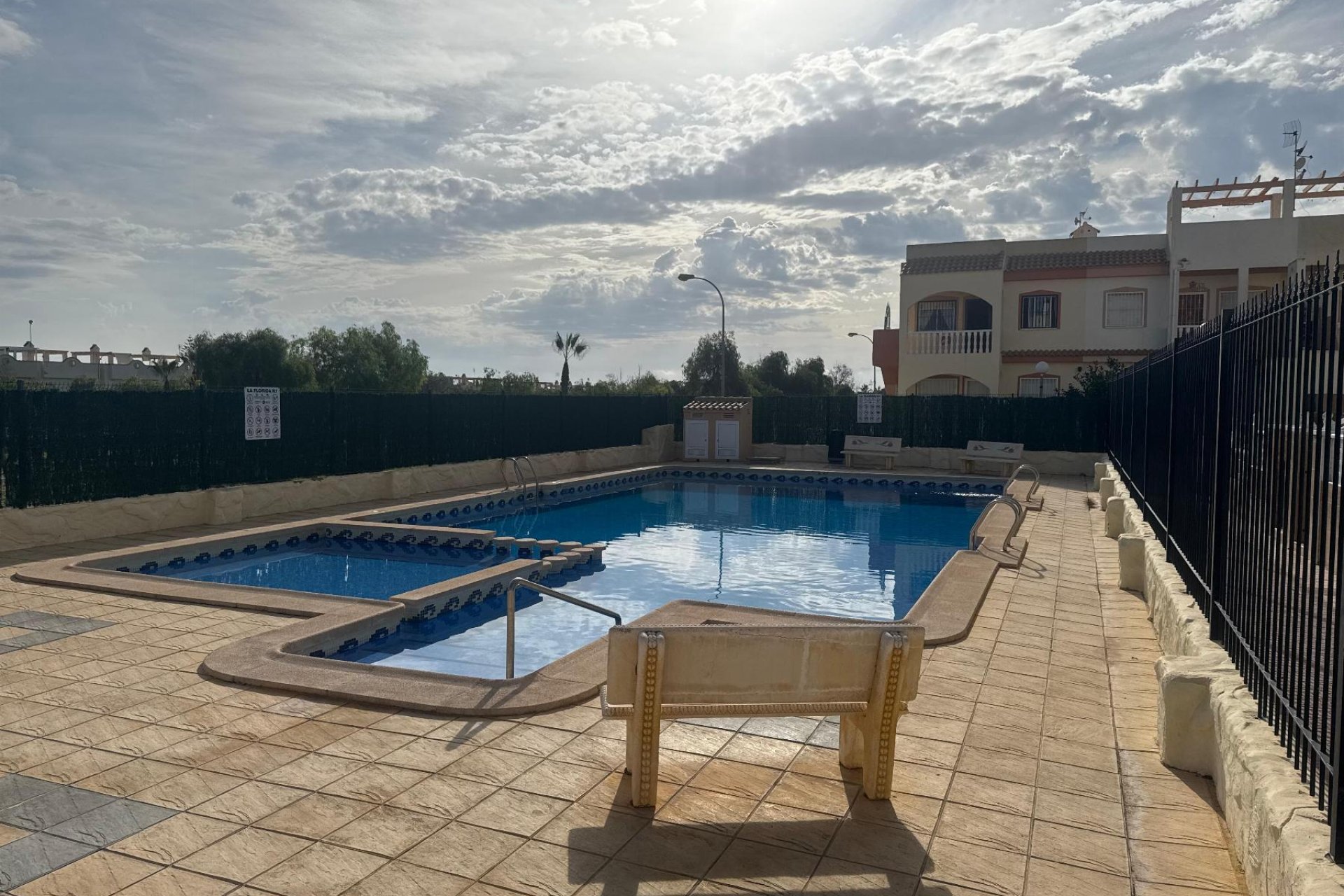 Sale - Bungalow - Orihuela Costa - La Florida