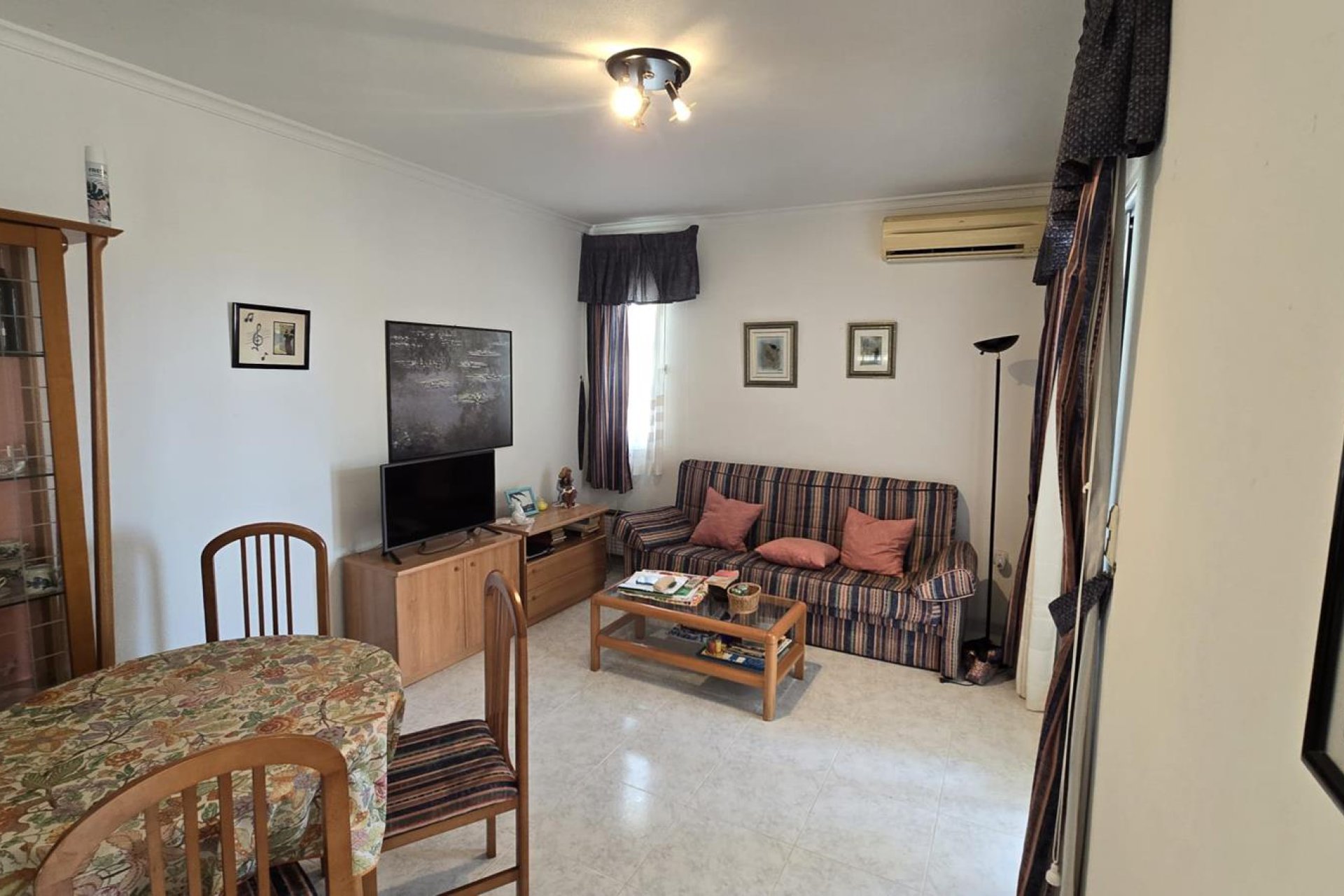 Sale - Bungalow - Torrevieja - Nueva Torrevieja - Aguas Nuevas