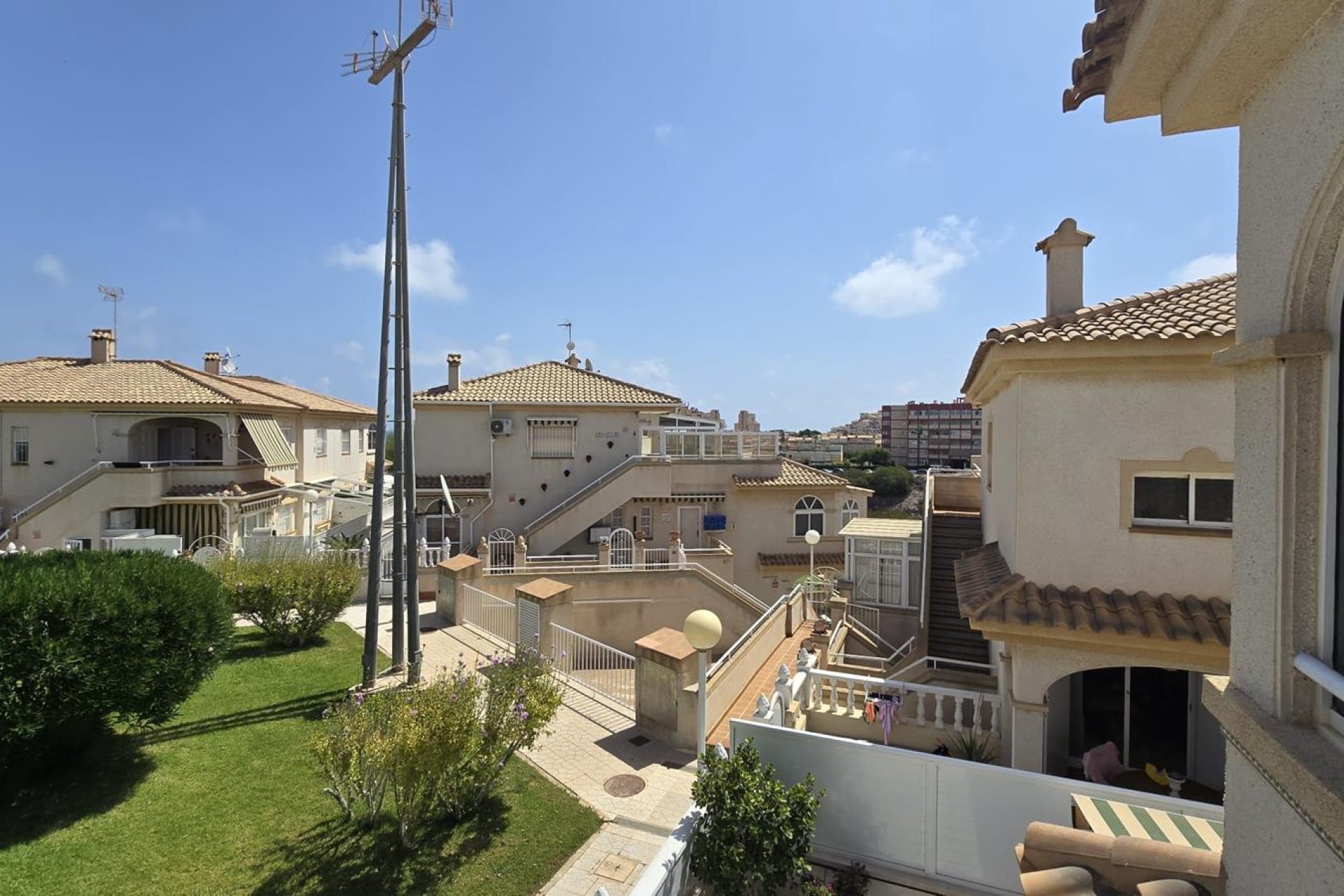 Sale - Bungalow - Torrevieja - Nueva Torrevieja - Aguas Nuevas