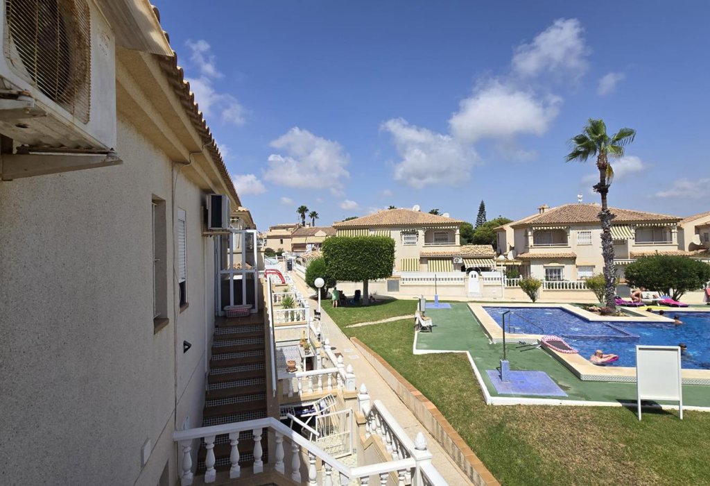 Sale - Bungalow - Torrevieja - Nueva Torrevieja - Aguas Nuevas