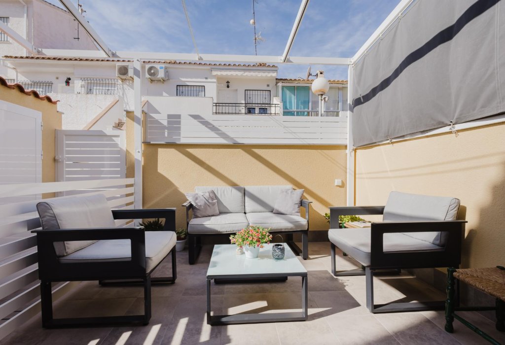 Sale - Bungalow - Torrevieja - playa de los naufragos