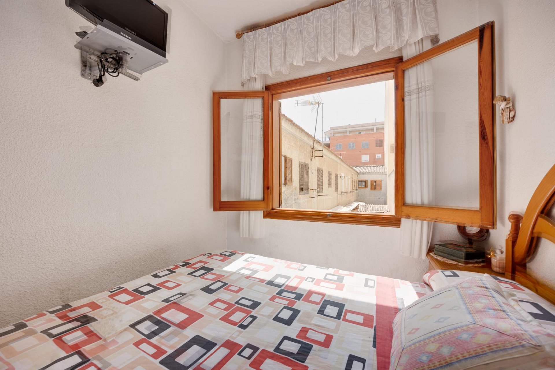Sale - Bungalow - Torrevieja - Playa del Acequión
