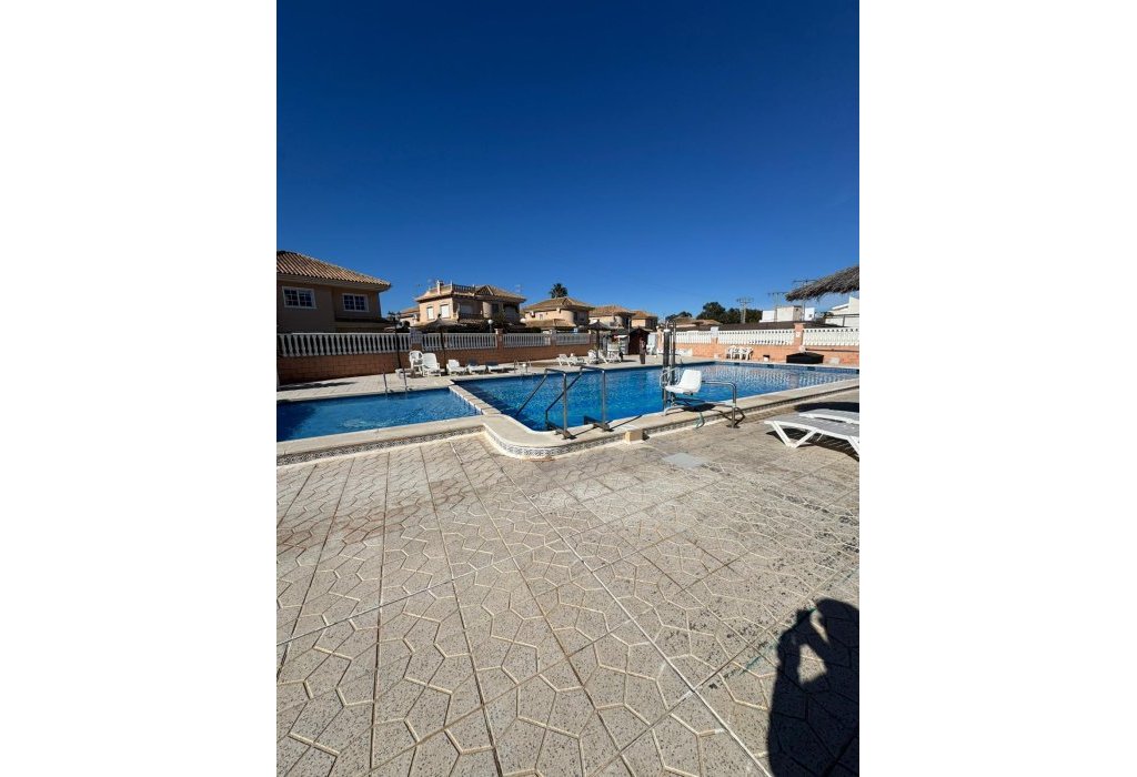 Sale - Bungalow - Torrevieja - Punta Prima