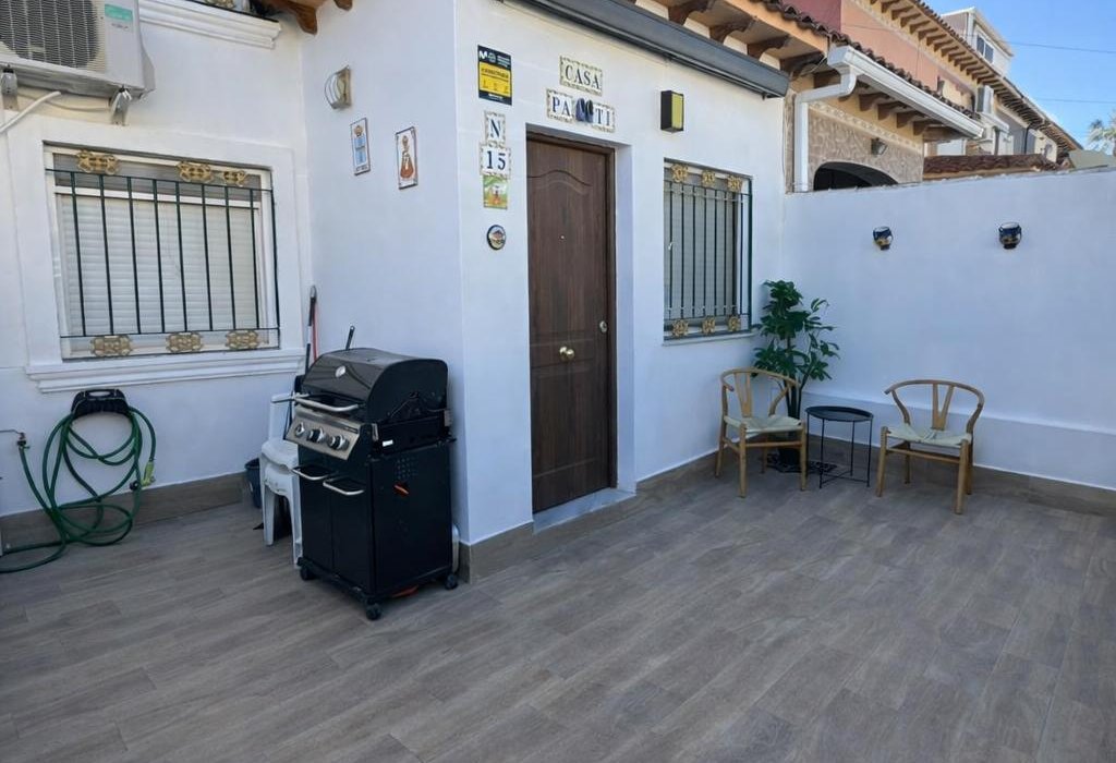 Sale - Bungalow - Torrevieja - TORRETAS