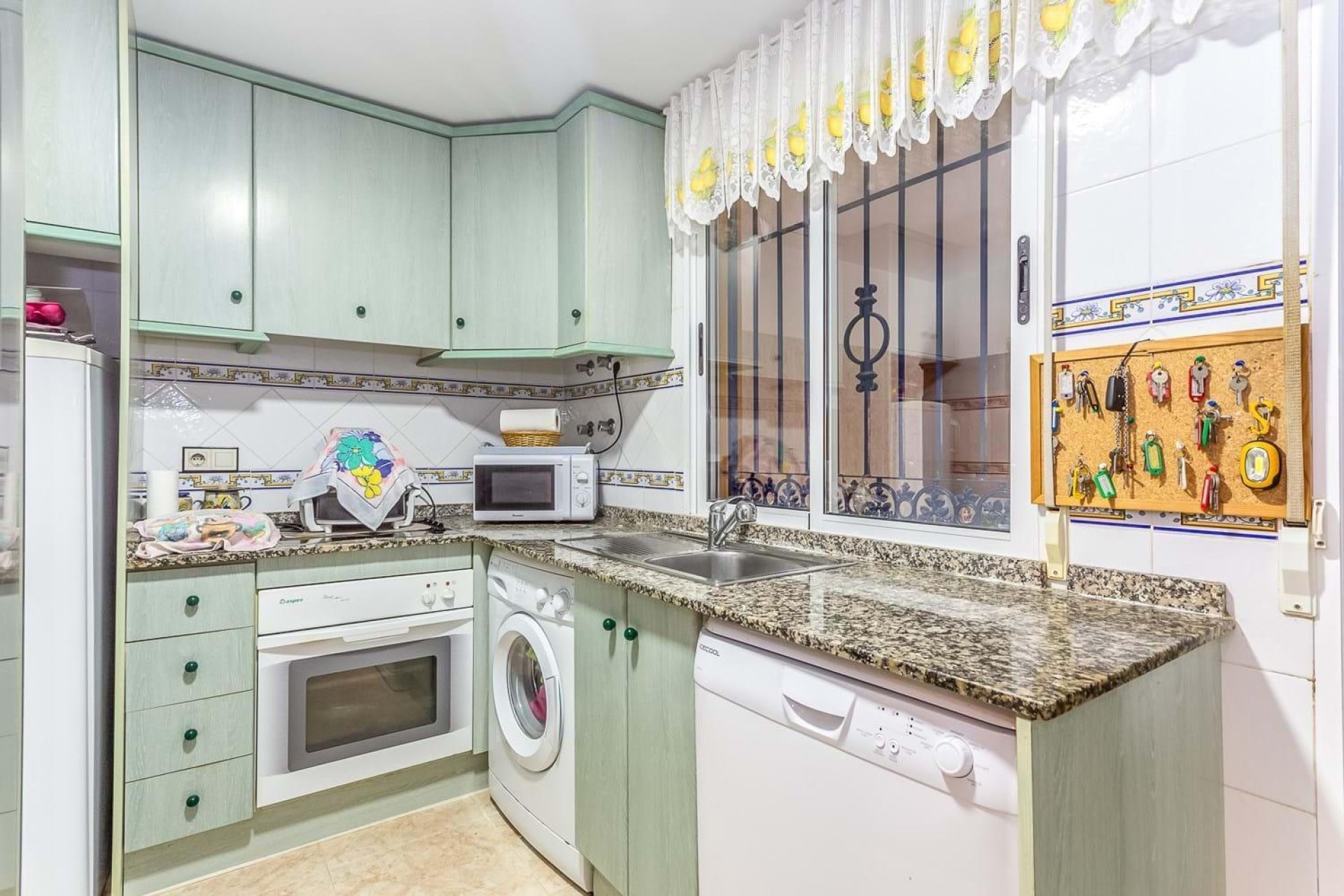 Sale - Chalet - Orihuela Costa - La Zenia- Orihuela costa