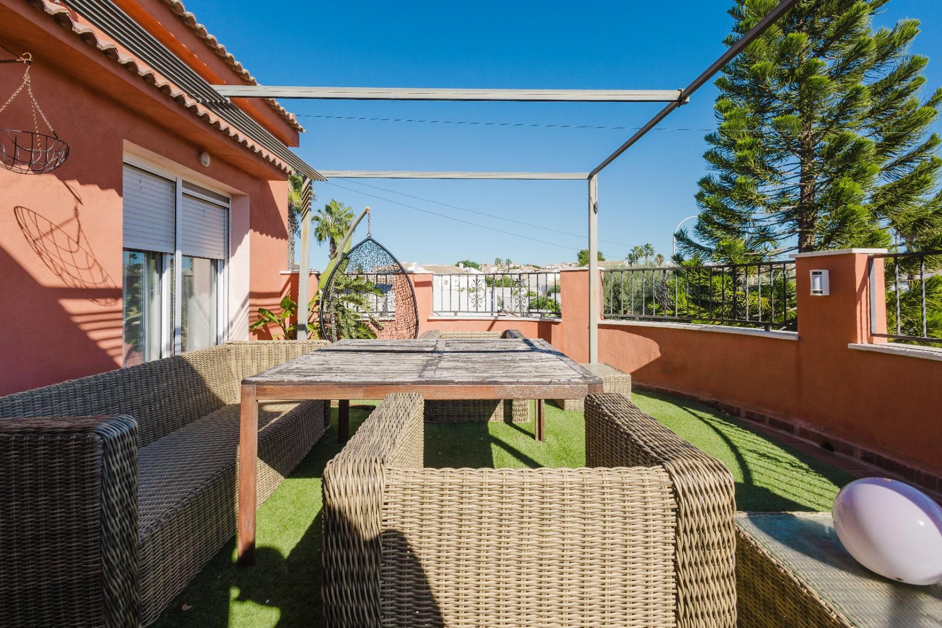 Sale - Chalet - Torrevieja - La Siesta