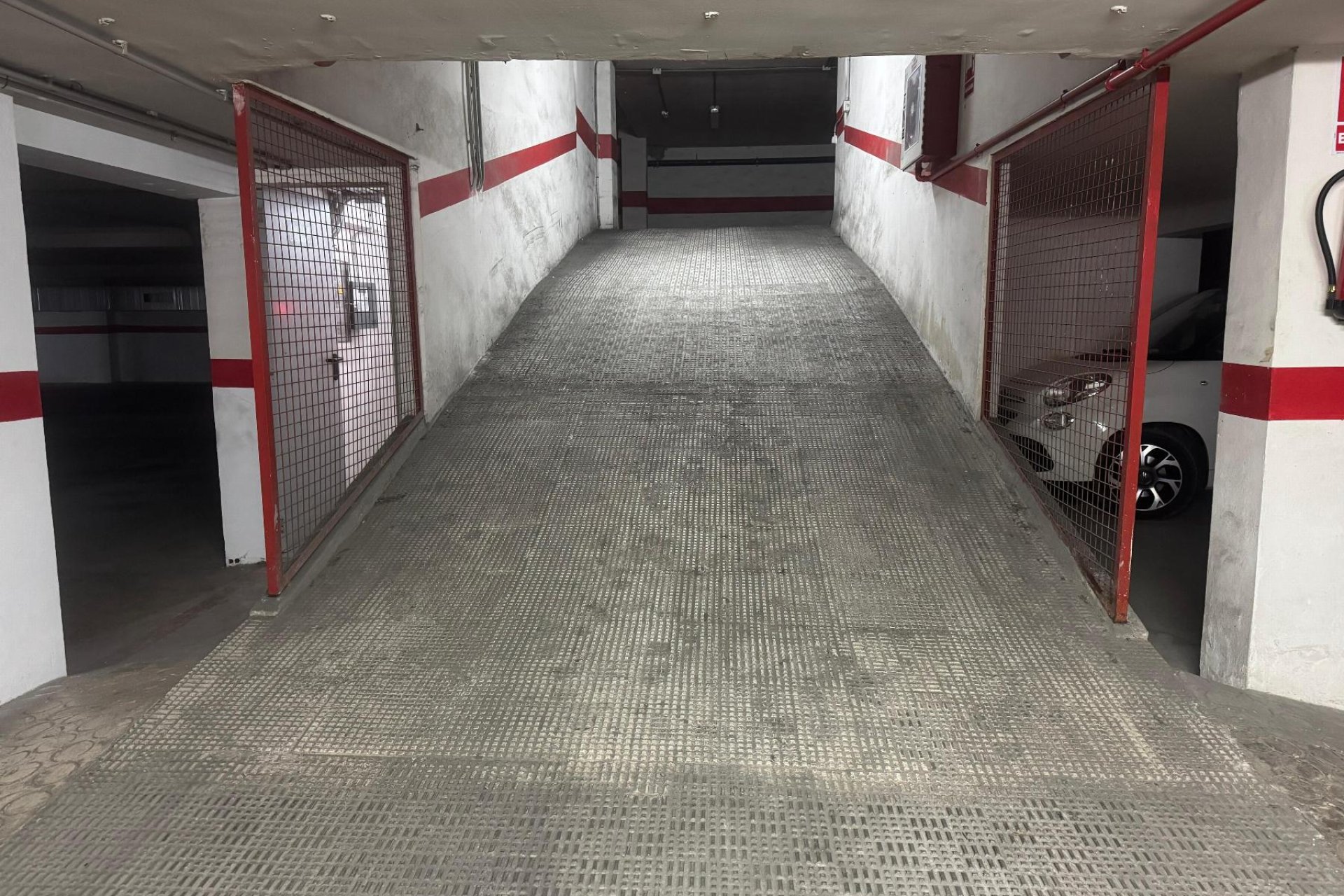 Sale - Garage - Torrevieja - Playa Acequion