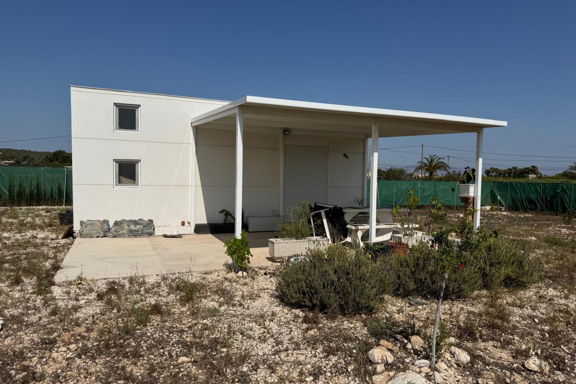 Sale - Handlung - Elche Pedanías - La Marina