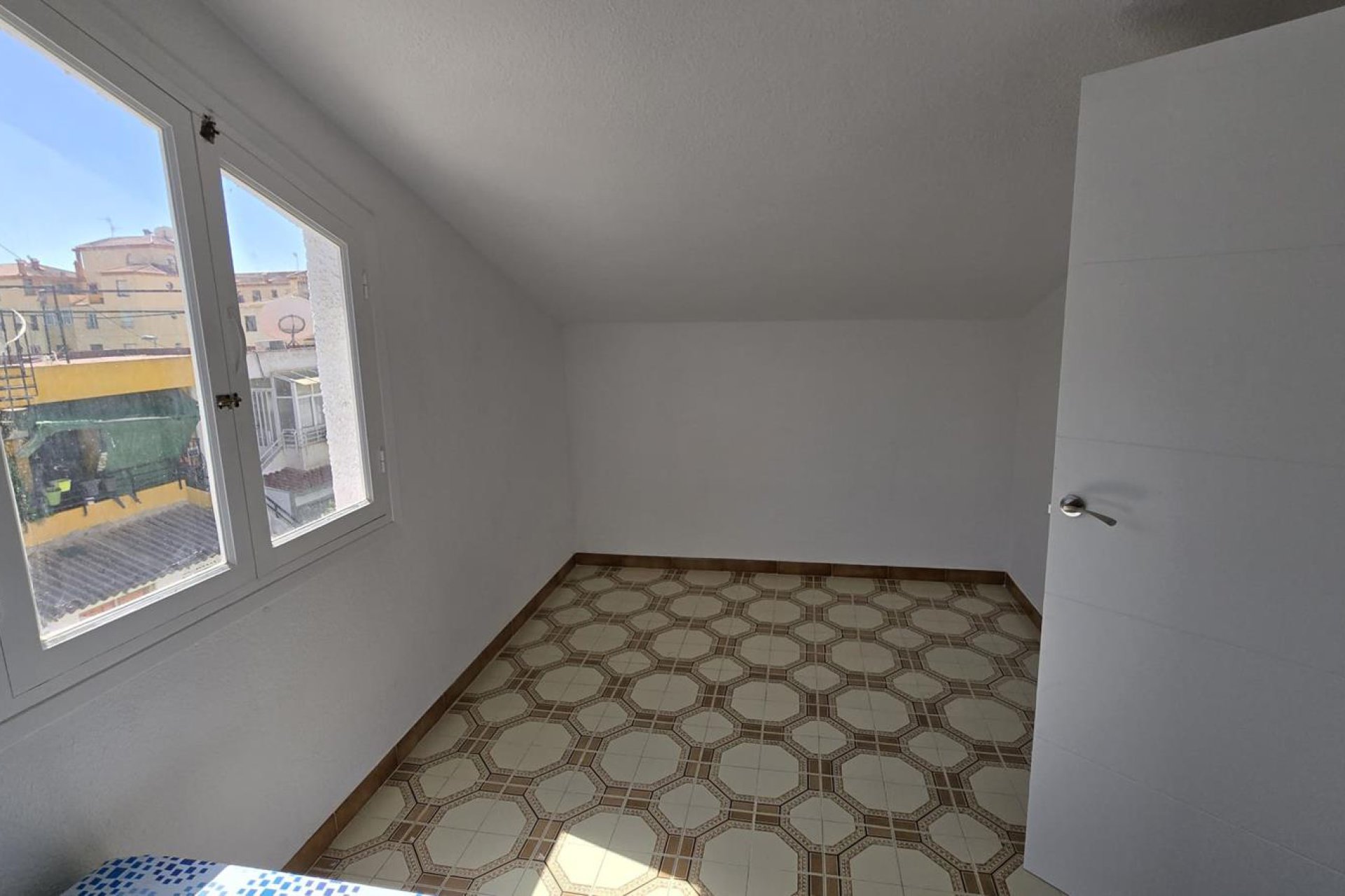 Sale - Herenhuis / duplex - Torrevieja - Playa de los Locos