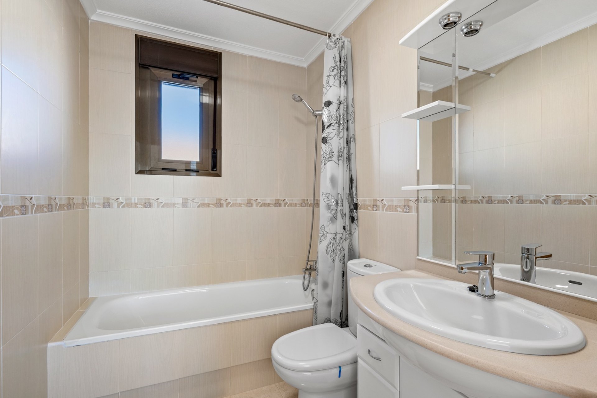 Sale - Herenhuis - San Miguel de Salinas